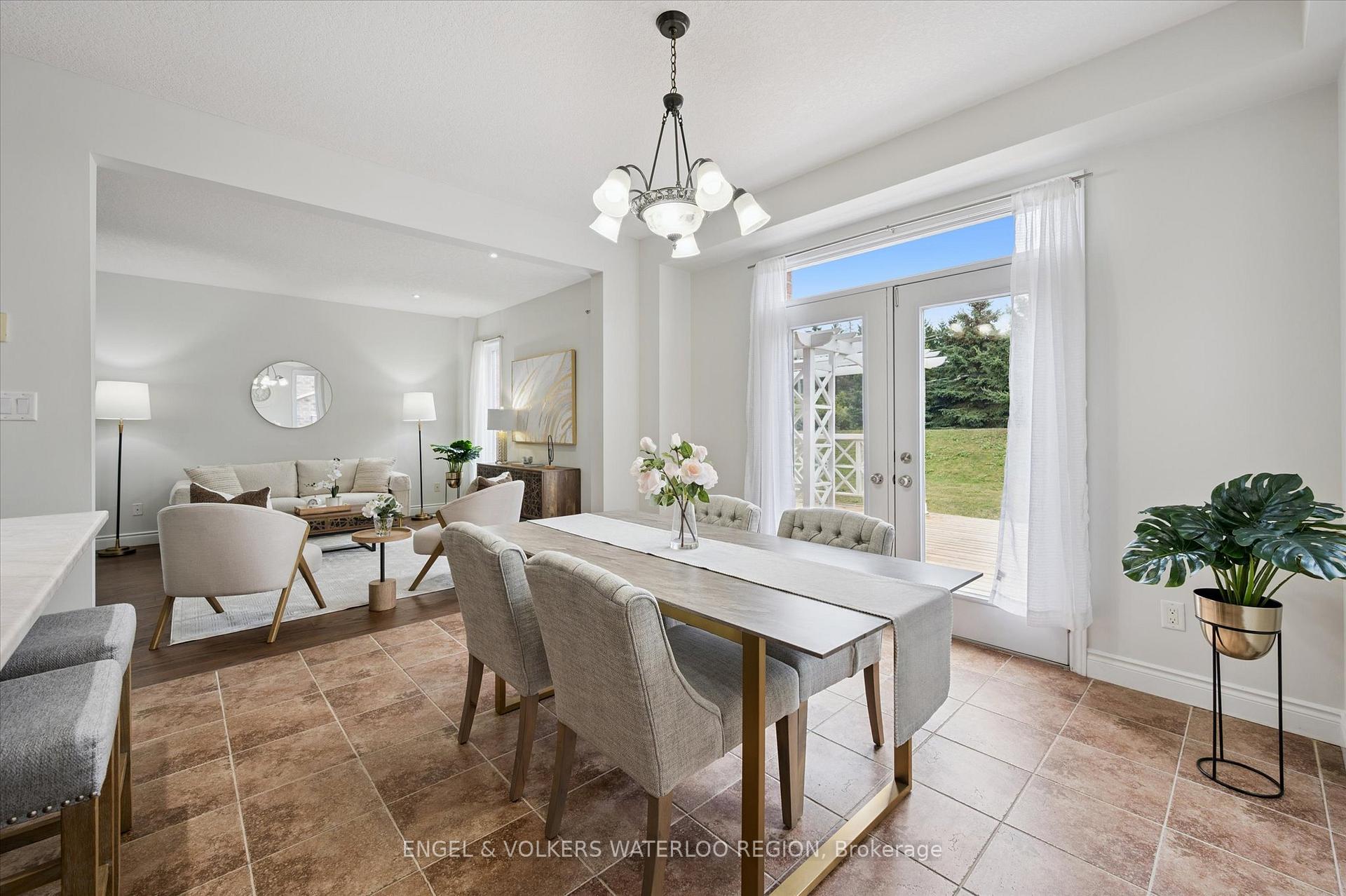 Photo 17 of 329 Westpark Crescent, Waterloo — HOMEH