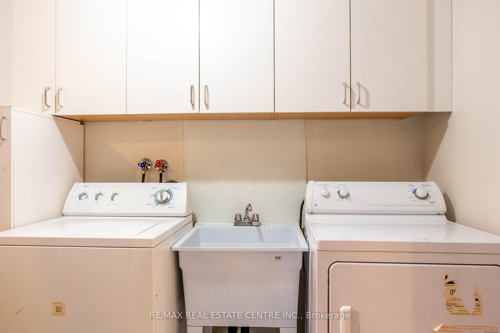 Photo 22 of 363 Wintergreen Drive, Waterloo — HOMEH