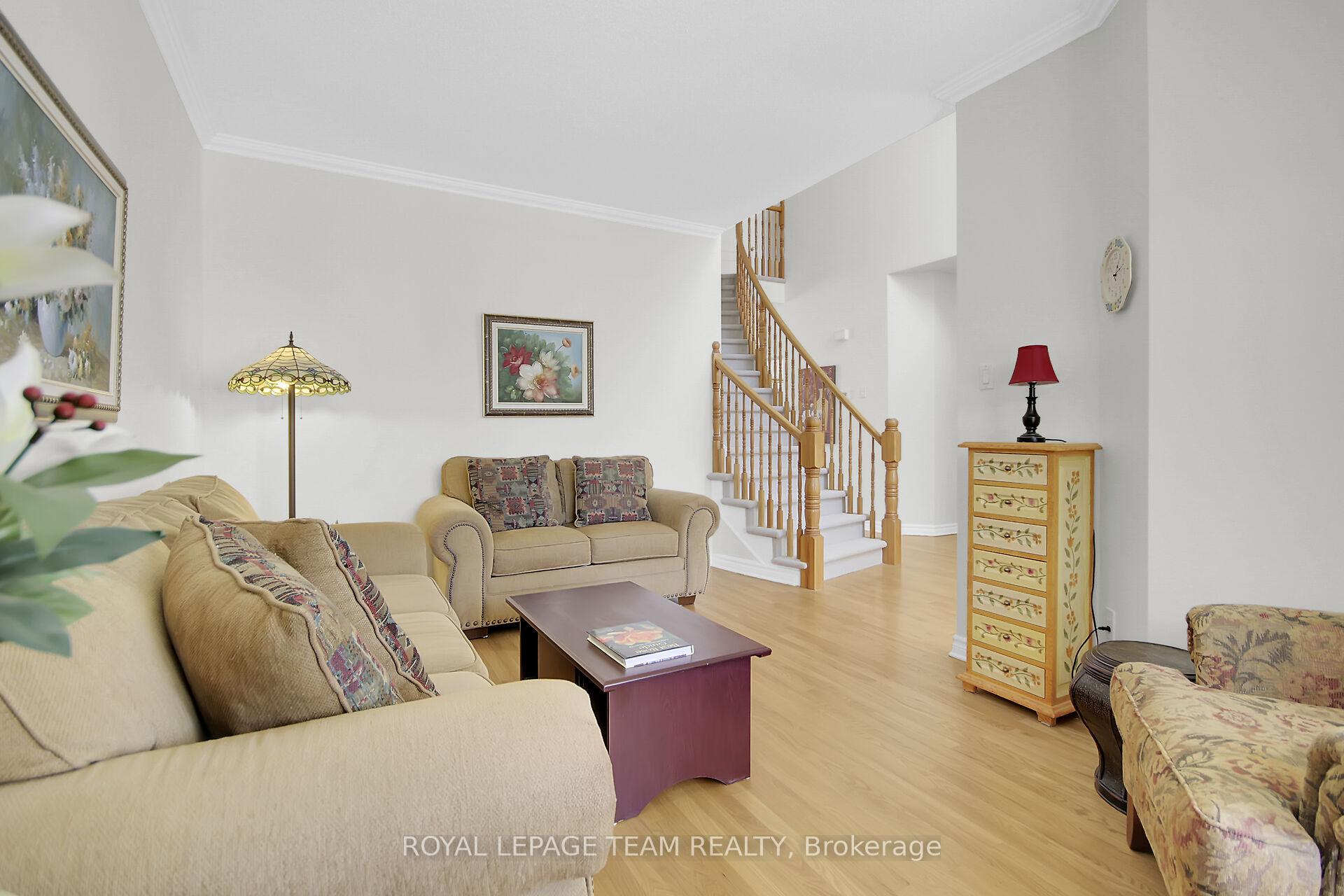 Photo 6 of 19 Athena Way, Ottawa, Barrhaven East — HOMEH