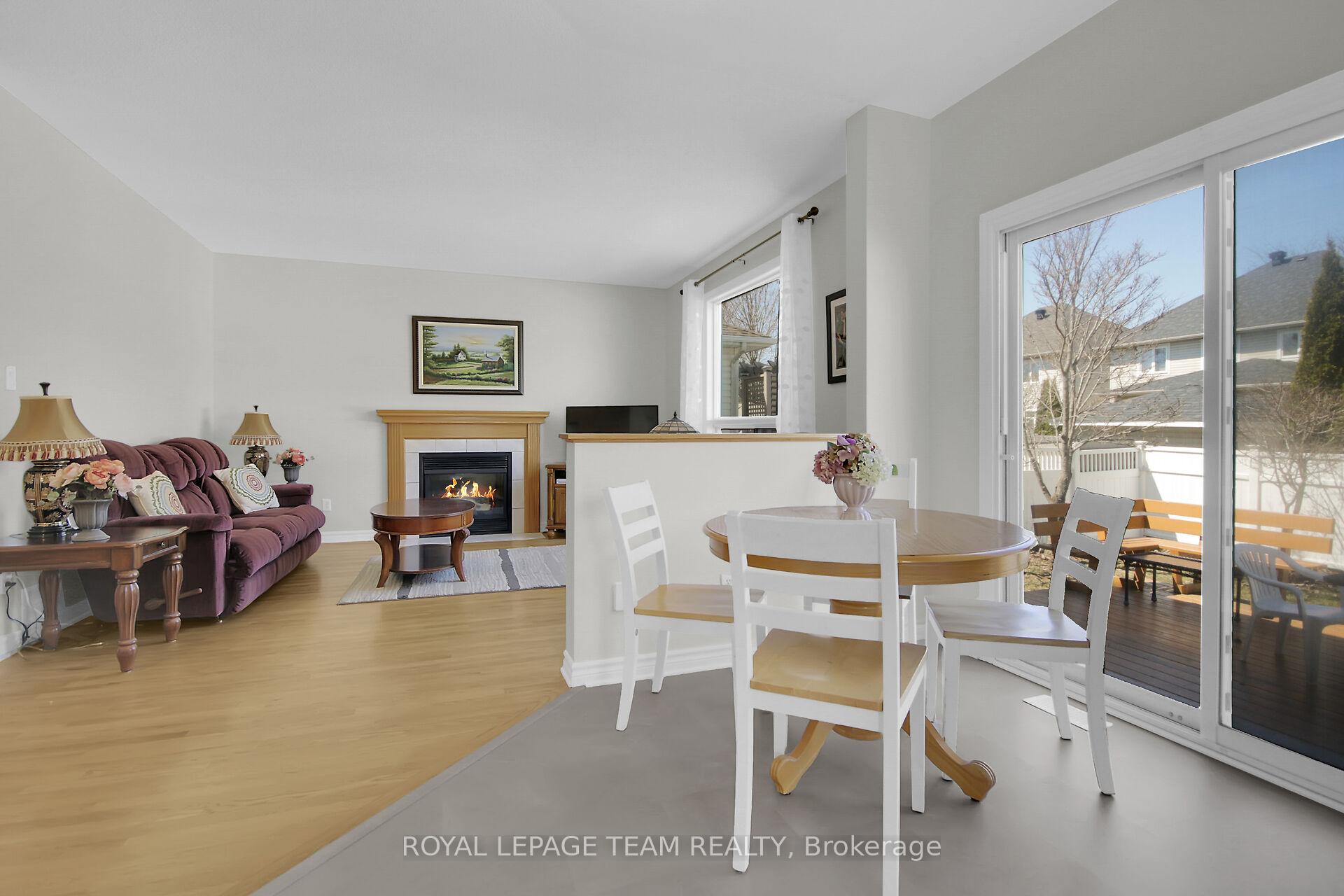 Photo 15 of 19 Athena Way, Ottawa, Barrhaven East — HOMEH