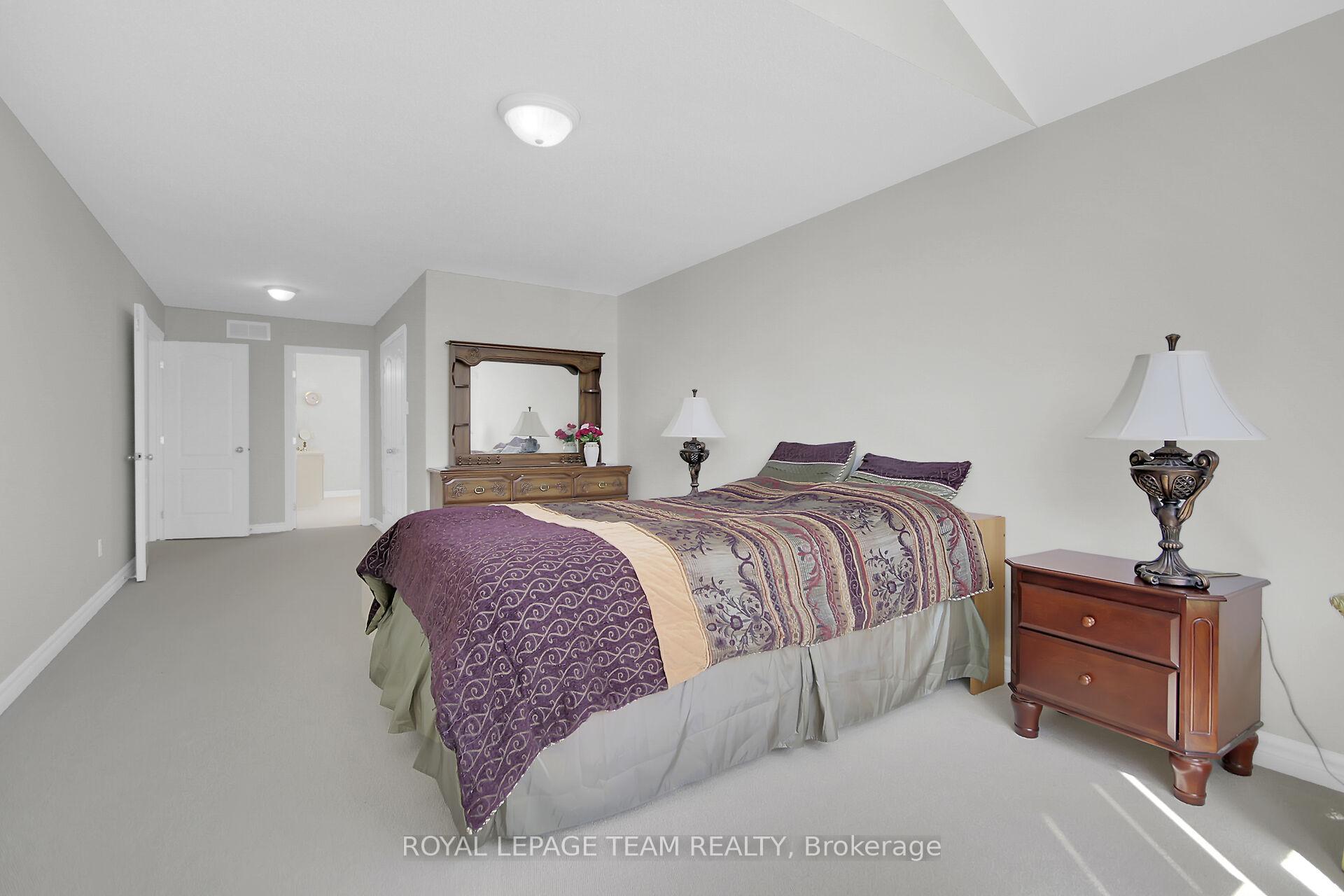 Photo 21 of 19 Athena Way, Ottawa, Barrhaven East — HOMEH