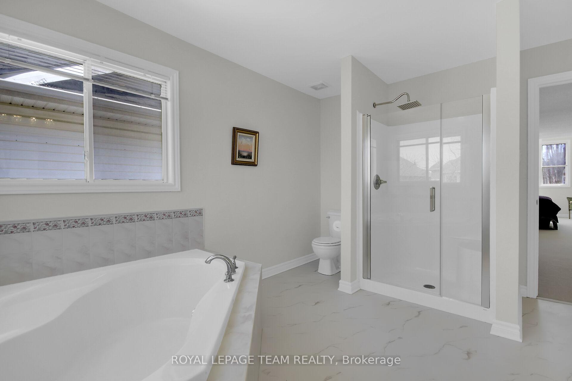 Photo 36 of 19 Athena Way, Ottawa, Barrhaven East — HOMEH