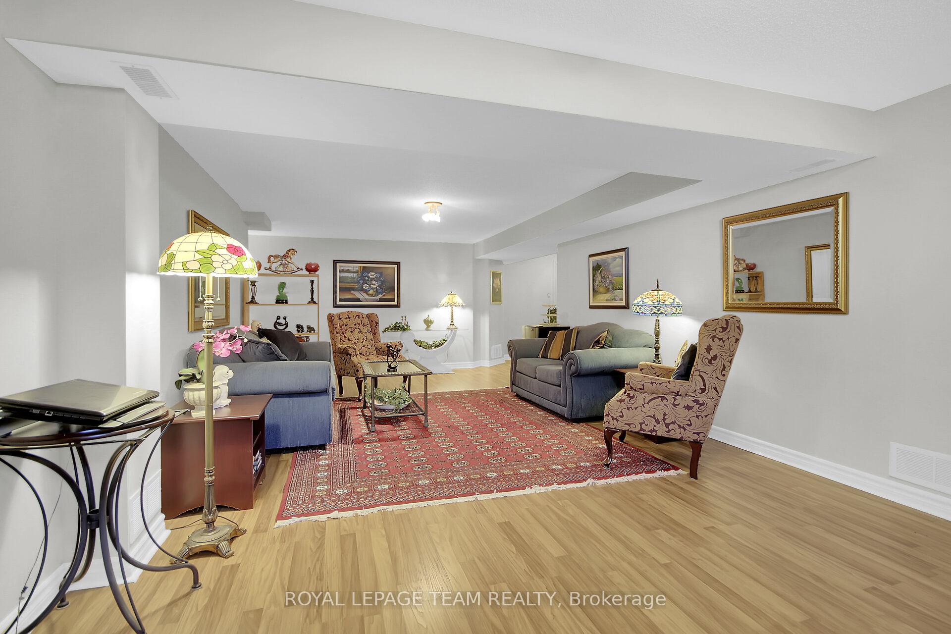 Photo 39 of 19 Athena Way, Ottawa, Barrhaven East — HOMEH