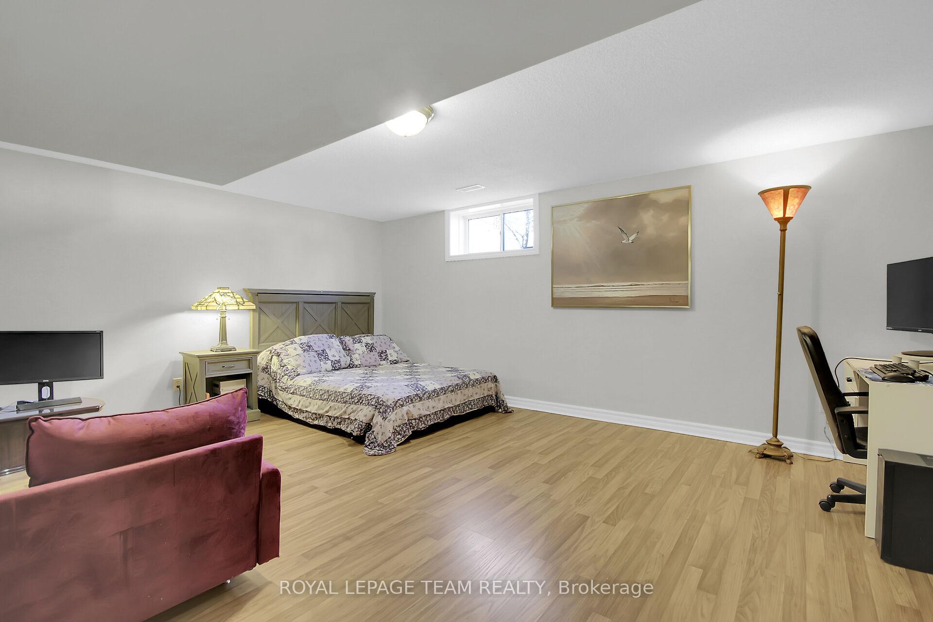 Photo 32 of 19 Athena Way, Ottawa, Barrhaven East — HOMEH