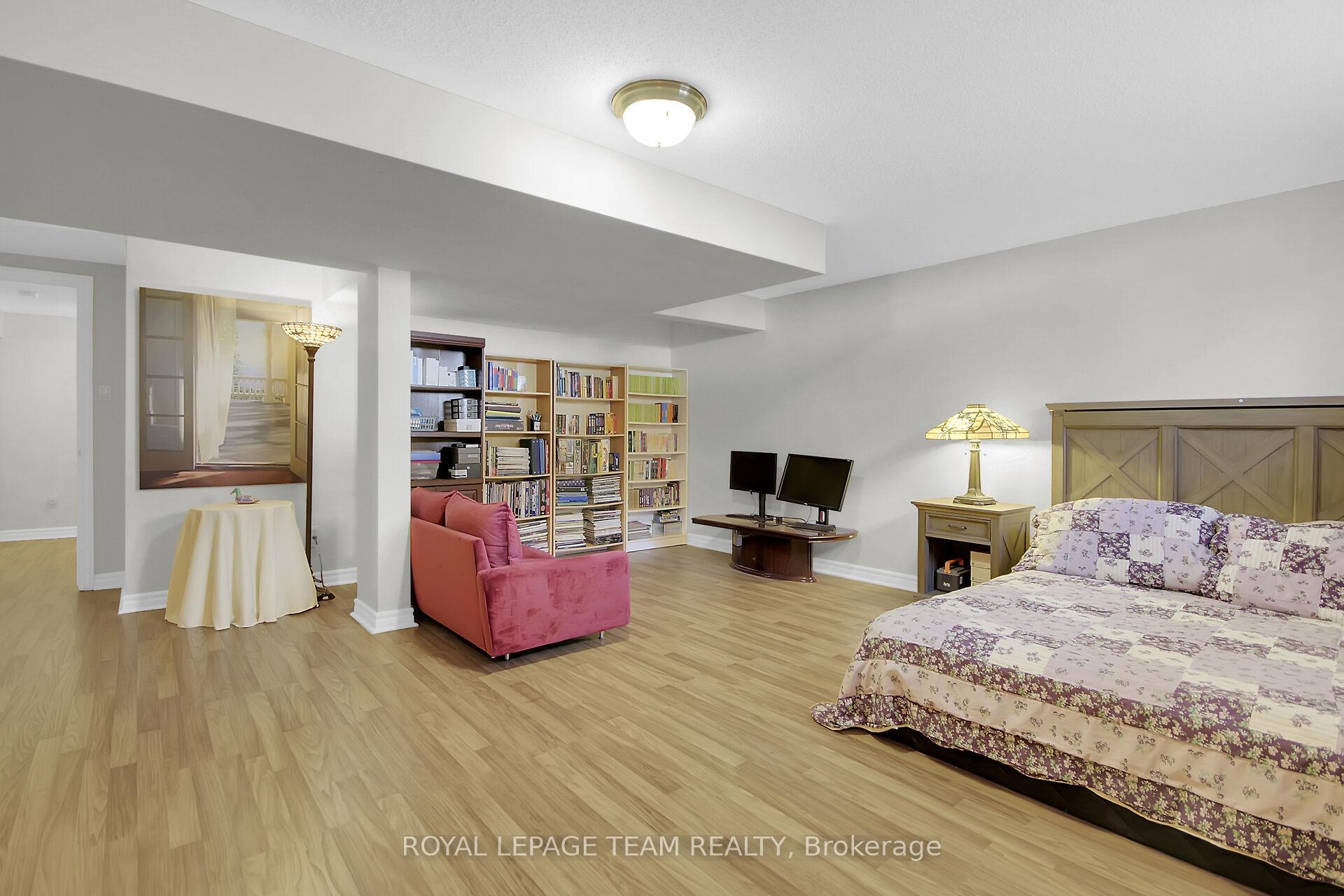 Photo 35 of 19 Athena Way, Ottawa, Barrhaven East — HOMEH