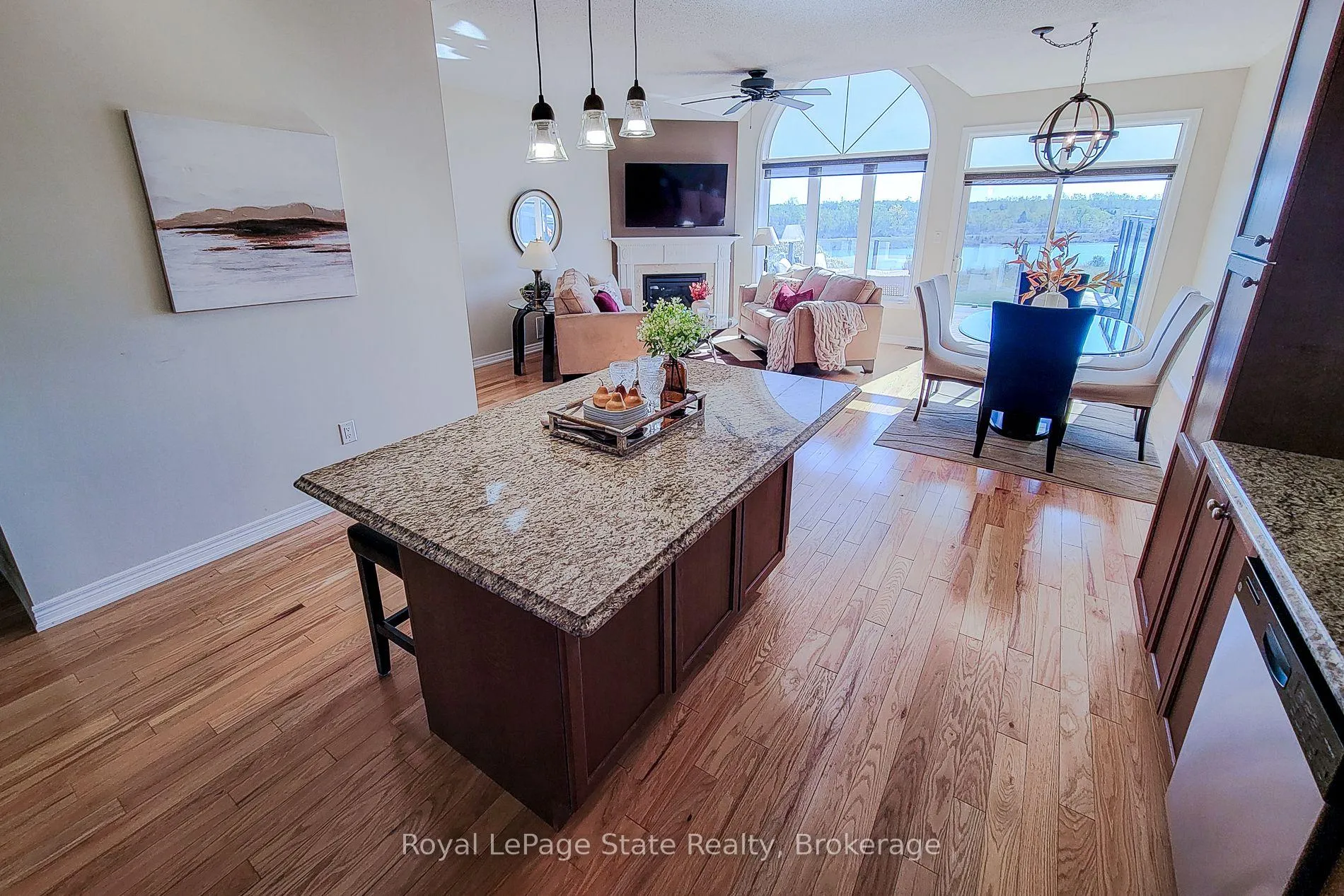 Photo 11 of 115 Turnberry Trail, Welland, Hwy 406/Welland — HOMEH