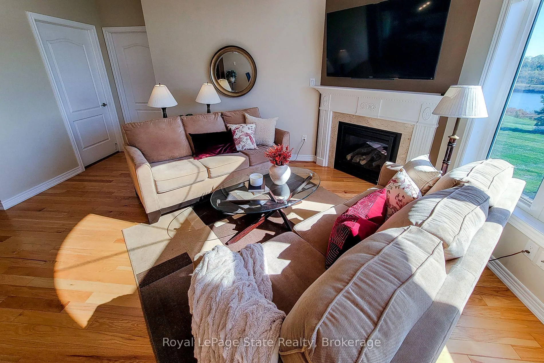 Photo 17 of 115 Turnberry Trail, Welland, Hwy 406/Welland — HOMEH