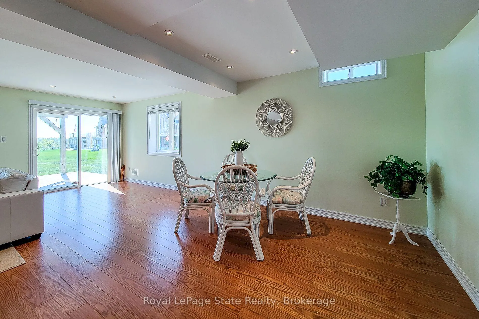 Photo 25 of 115 Turnberry Trail, Welland, Hwy 406/Welland — HOMEH
