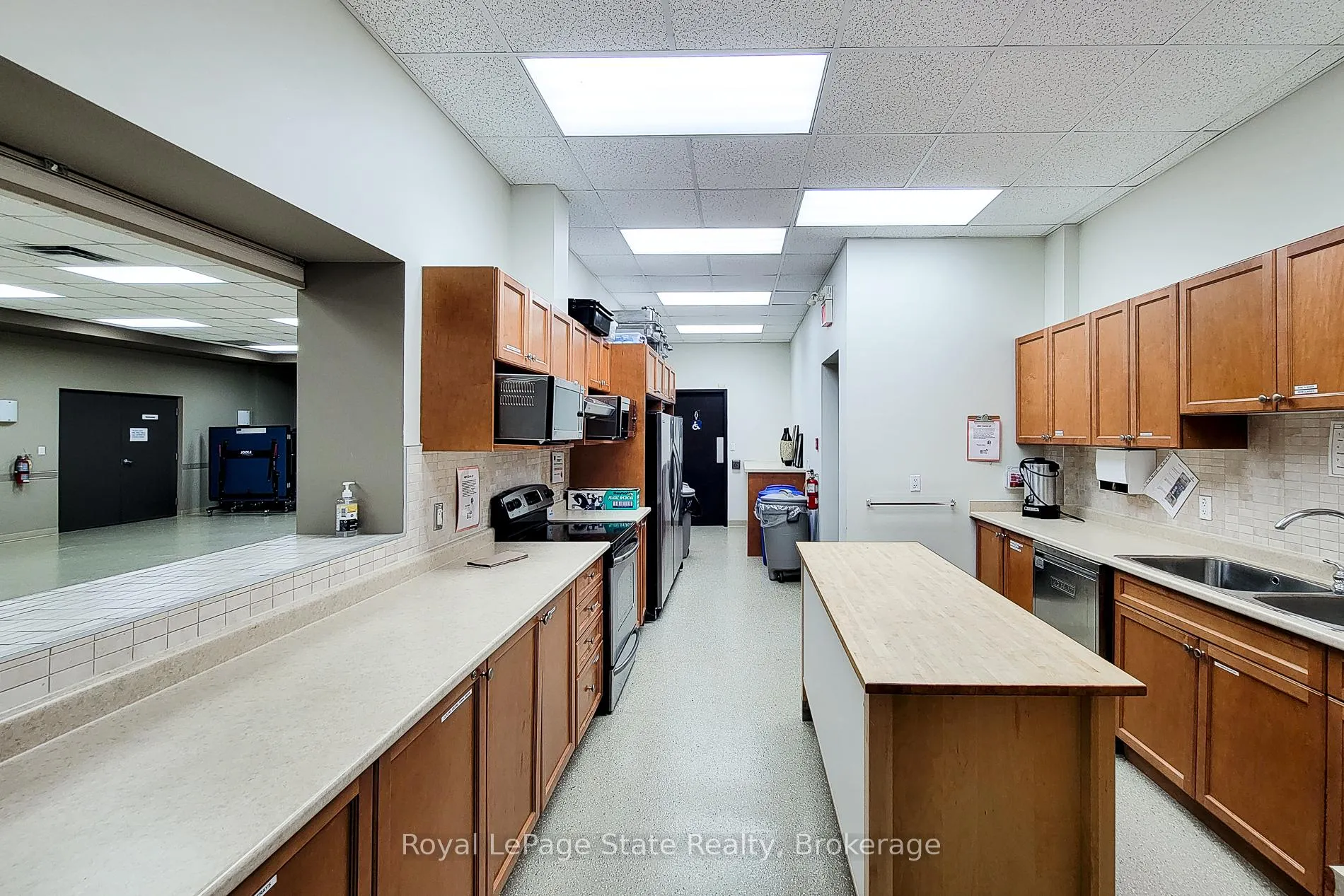 Photo 38 of 115 Turnberry Trail, Welland, Hwy 406/Welland — HOMEH