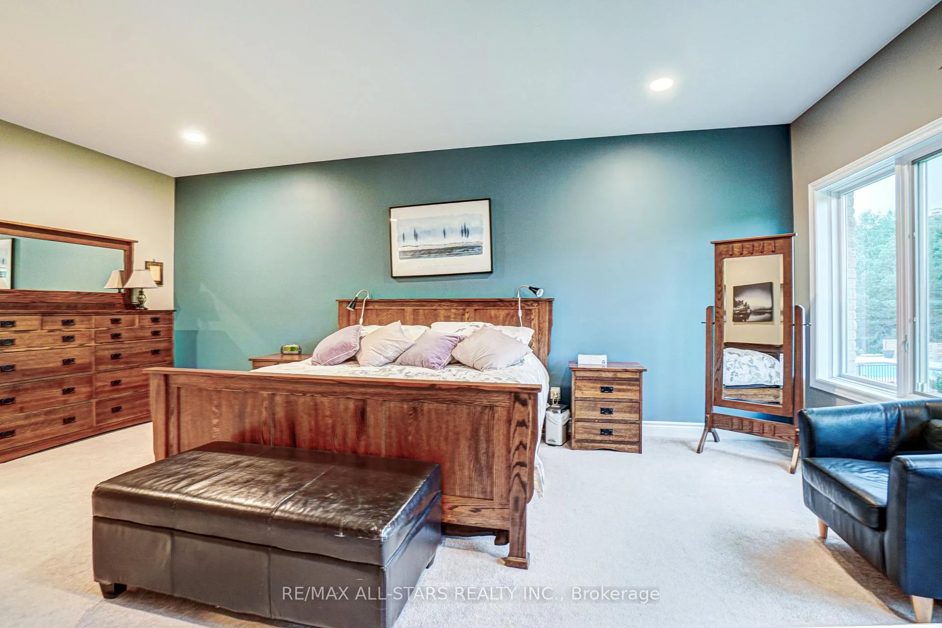 Photo 21 of 210 Ashworth Road, Uxbridge, Rural Uxbridge — HOMEH
