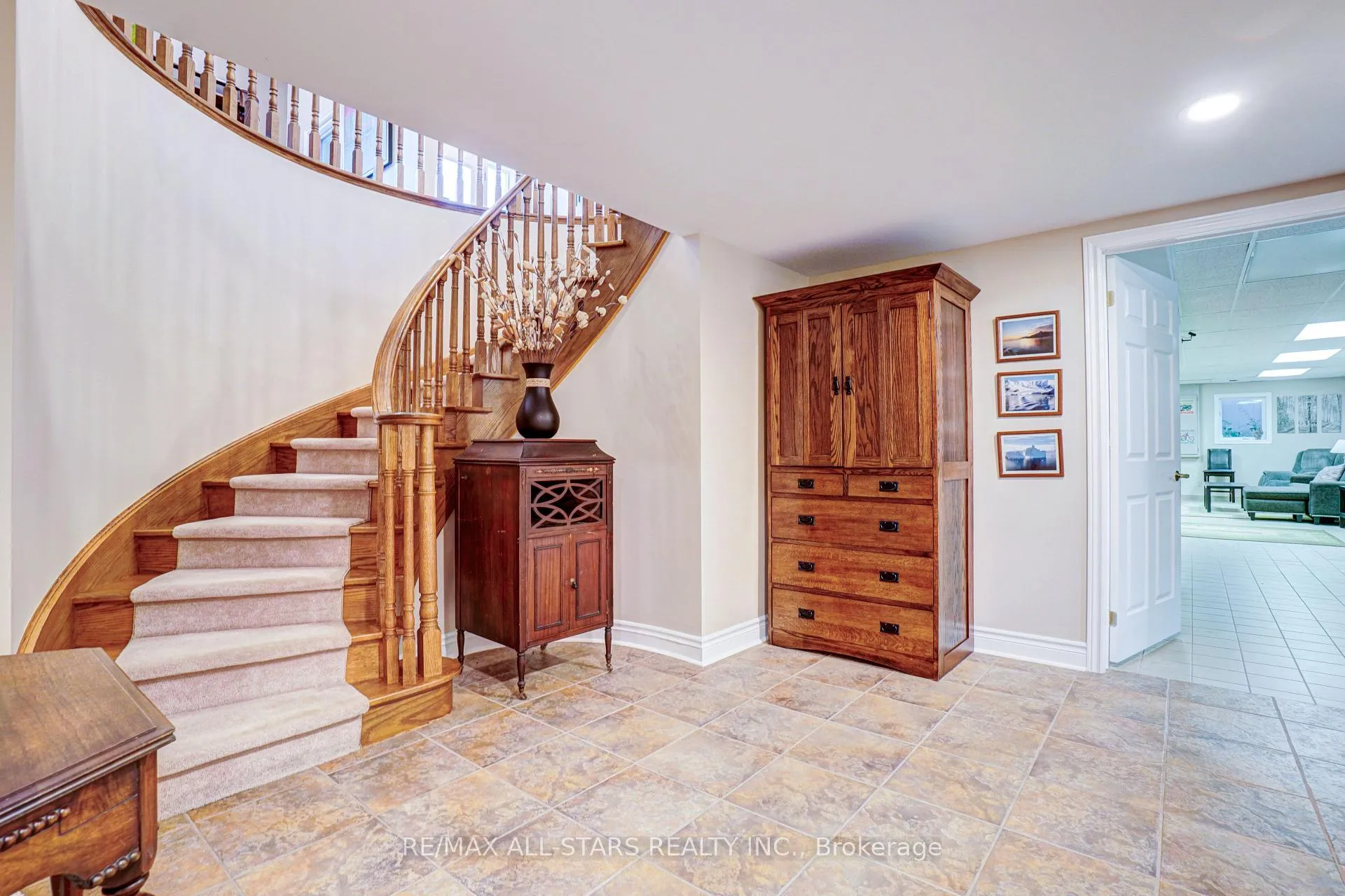 Photo 28 of 210 Ashworth Road, Uxbridge, Rural Uxbridge — HOMEH