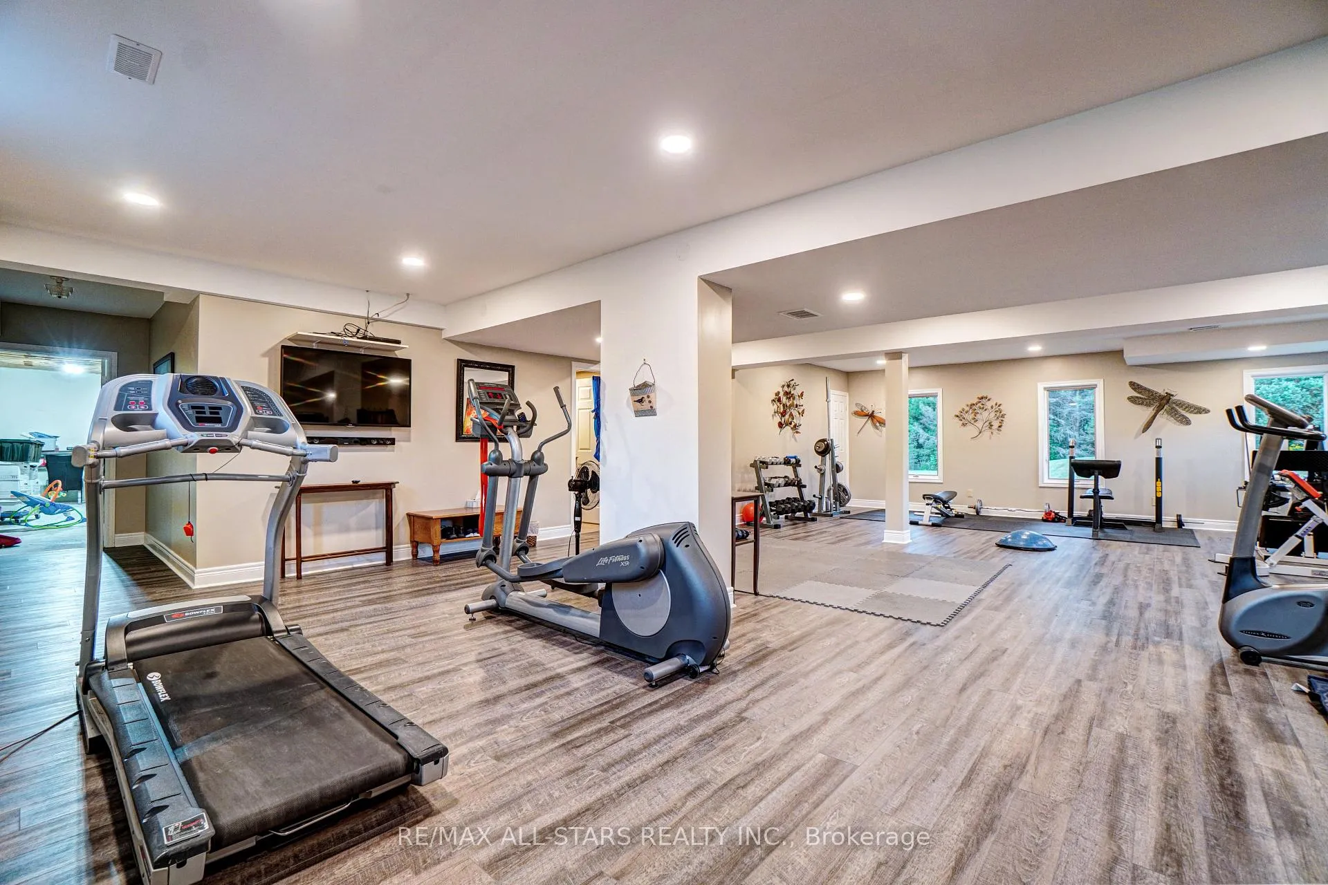 Photo 30 of 210 Ashworth Road, Uxbridge, Rural Uxbridge — HOMEH