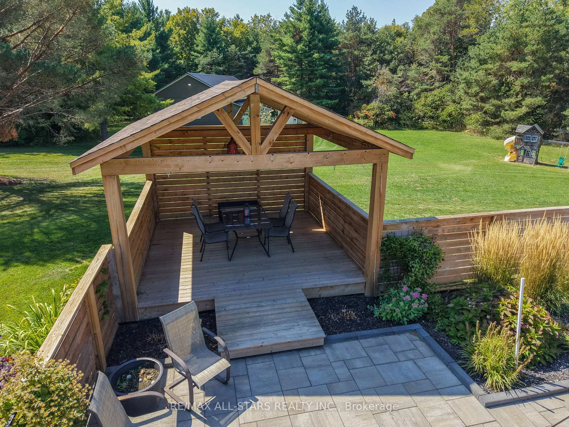 Photo 44 of 210 Ashworth Road, Uxbridge, Rural Uxbridge — HOMEH