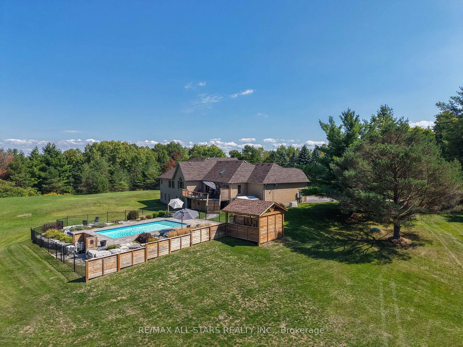 Photo 46 of 210 Ashworth Road, Uxbridge, Rural Uxbridge — HOMEH