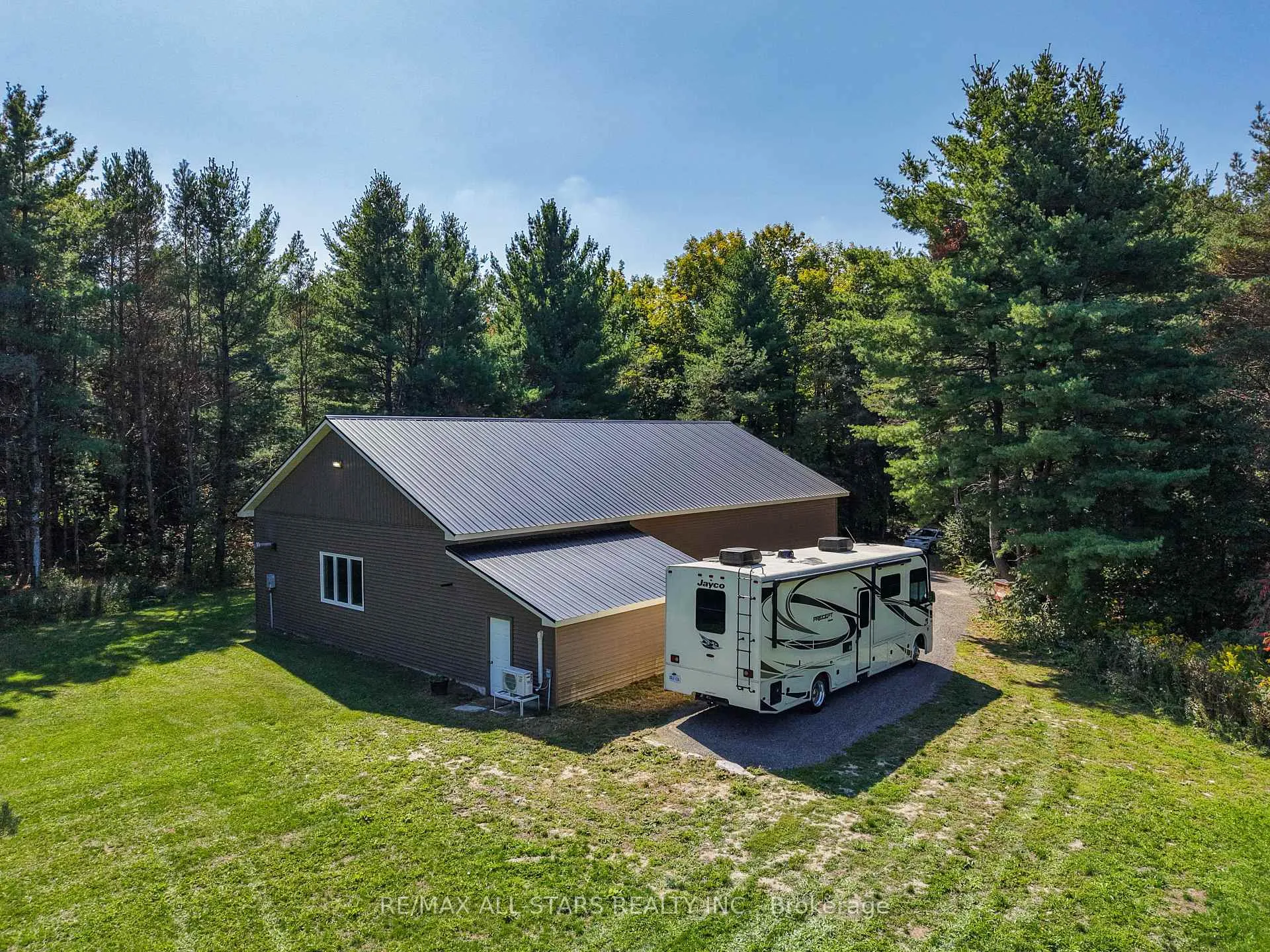 Photo 48 of 210 Ashworth Road, Uxbridge, Rural Uxbridge — HOMEH