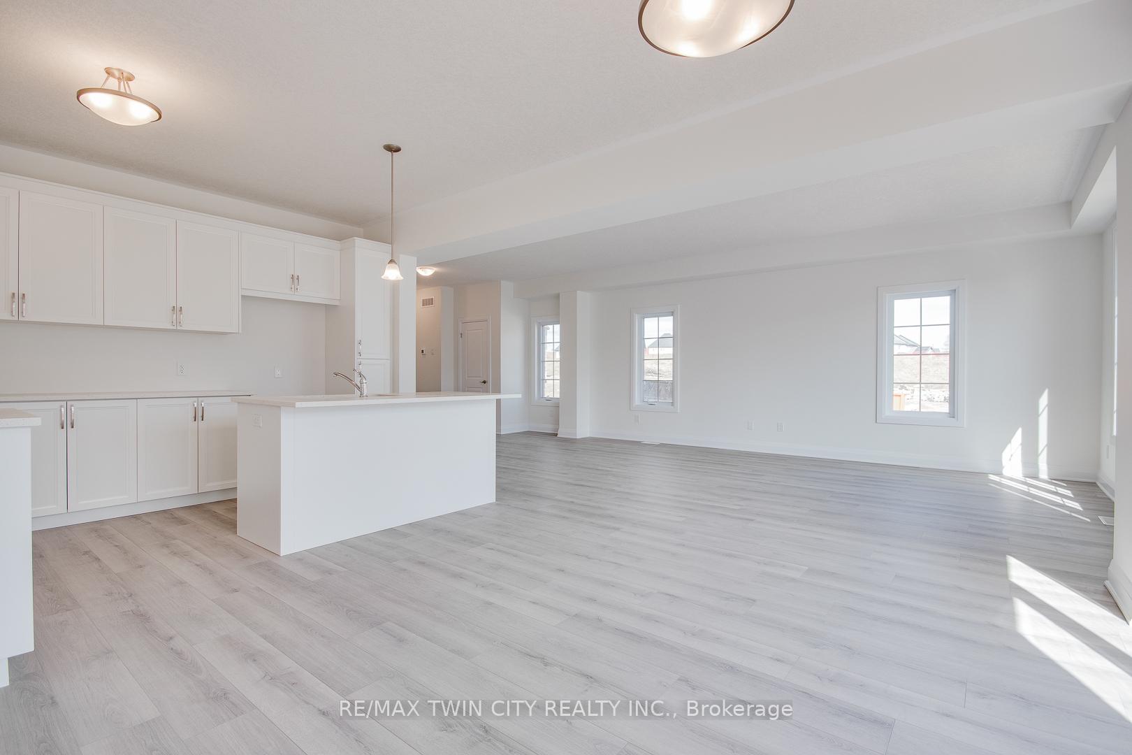 Photo 8 of 307 Raspberry Place, Waterloo — HOMEH