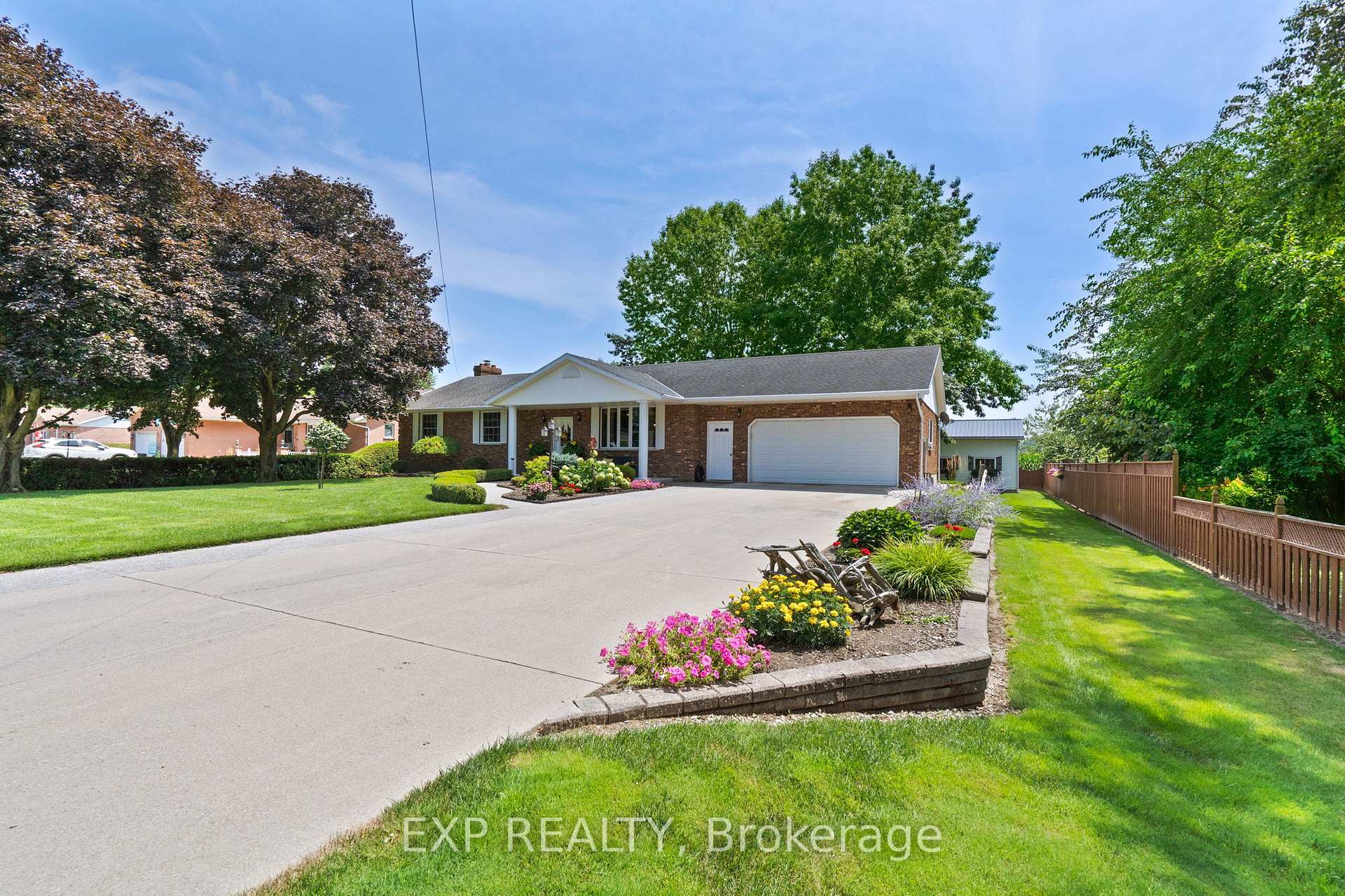 Photo 1 of 23067 Pioneer Line, West Elgin, Rural West Elgin — HOMEH