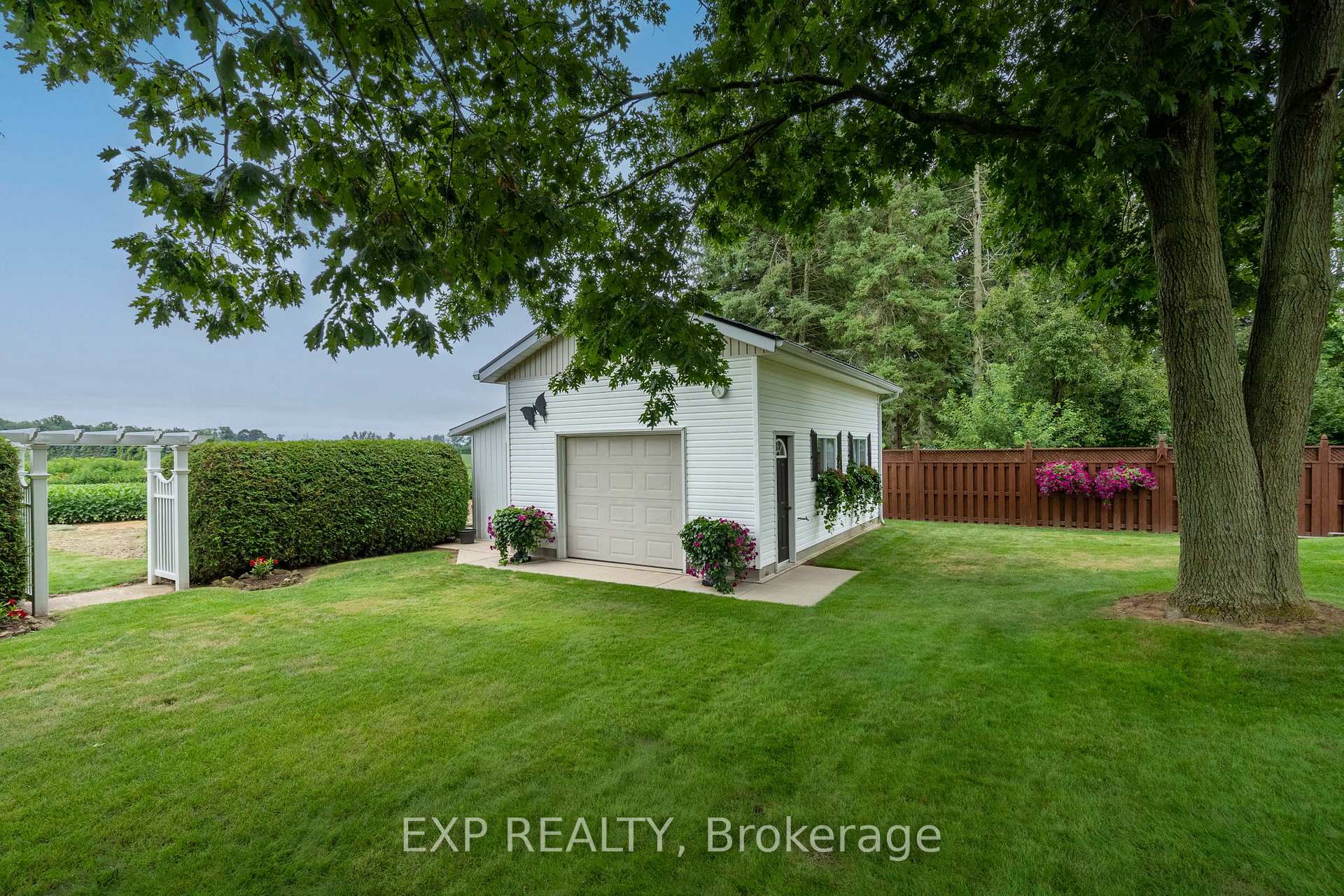 Photo 11 of 23067 Pioneer Line, West Elgin, Rural West Elgin — HOMEH