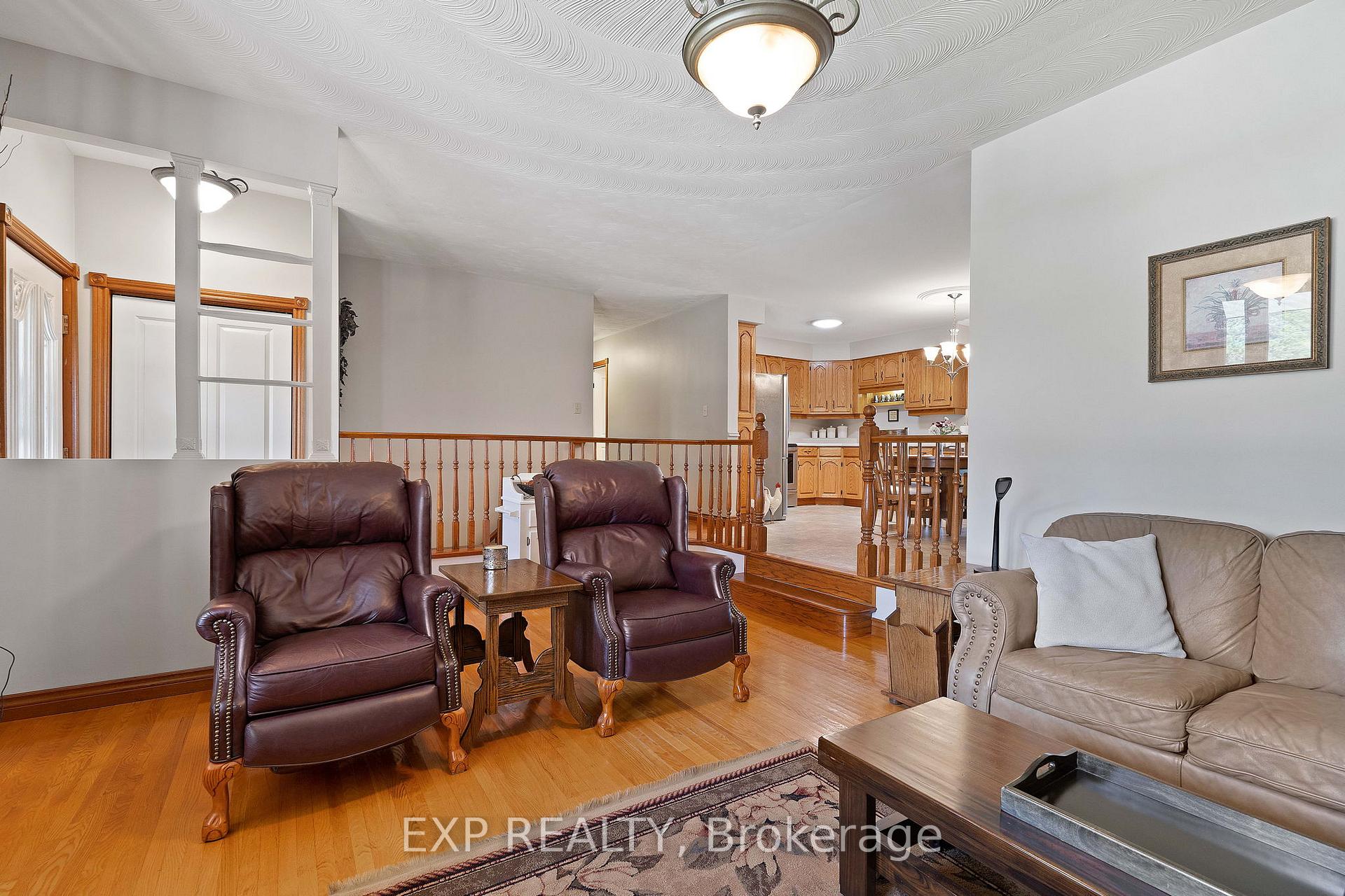 Photo 24 of 23067 Pioneer Line, West Elgin, Rural West Elgin — HOMEH