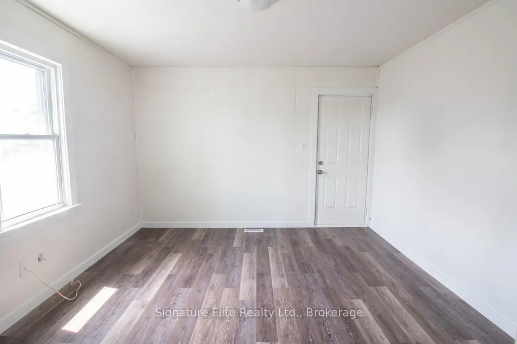 Photo 3 of Unit 4, 30 Classic Avenue, Welland, Lincoln/Crowland — HOMEH