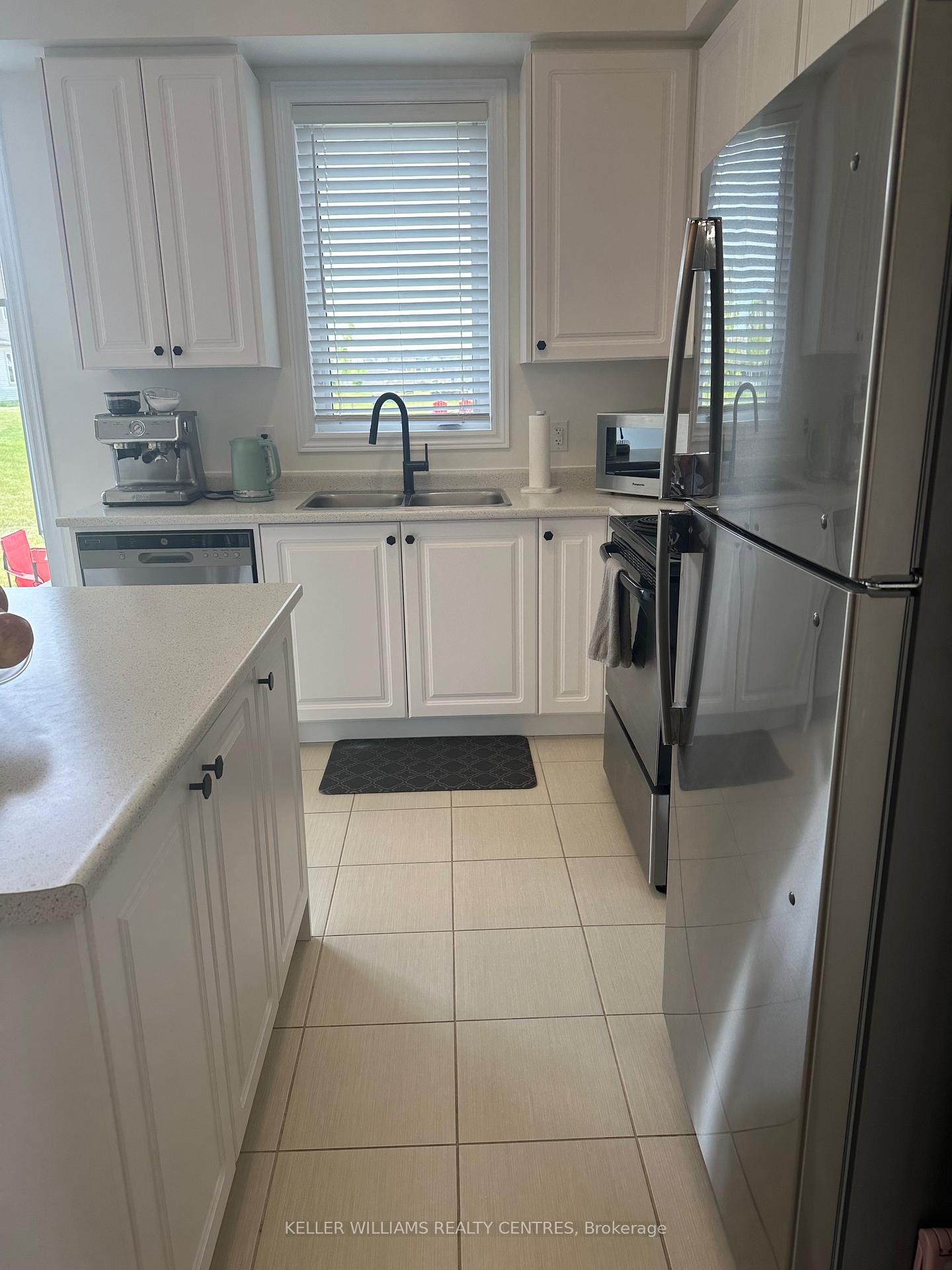 Photo 10 of 58 Stately Drive, Wasaga Beach — HOMEH