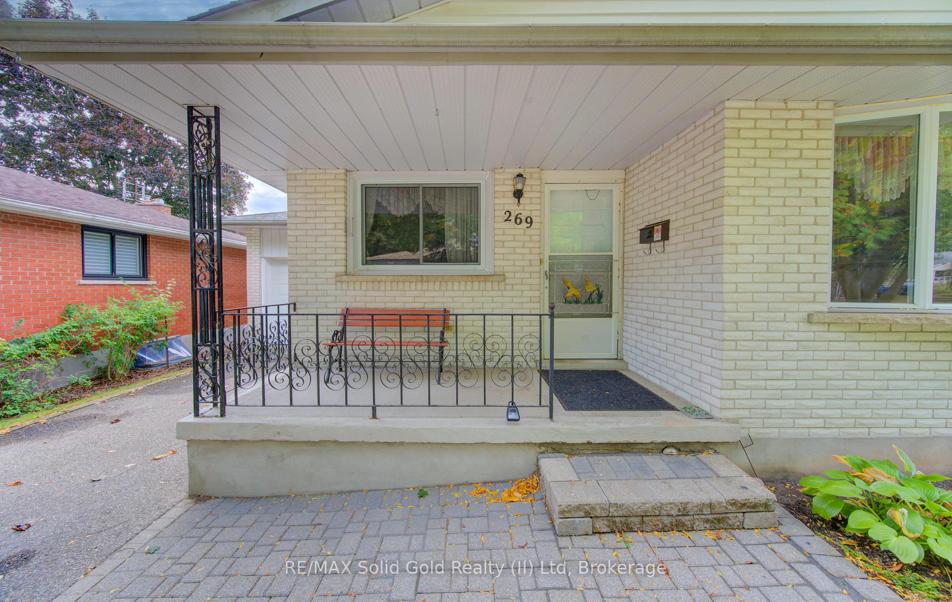 Photo 3 of 269 Grangewood Court, Waterloo — HOMEH