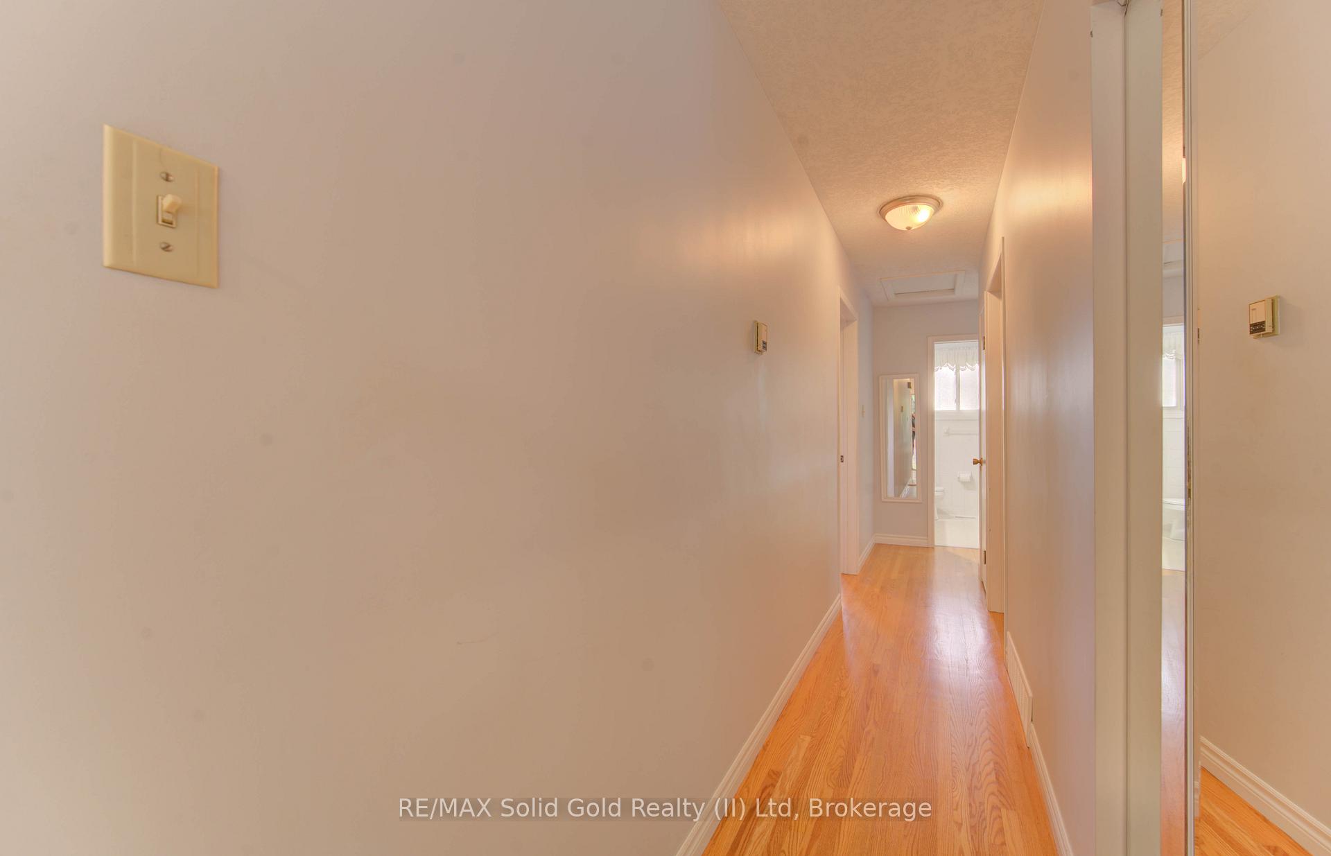 Photo 16 of 269 Grangewood Court, Waterloo — HOMEH