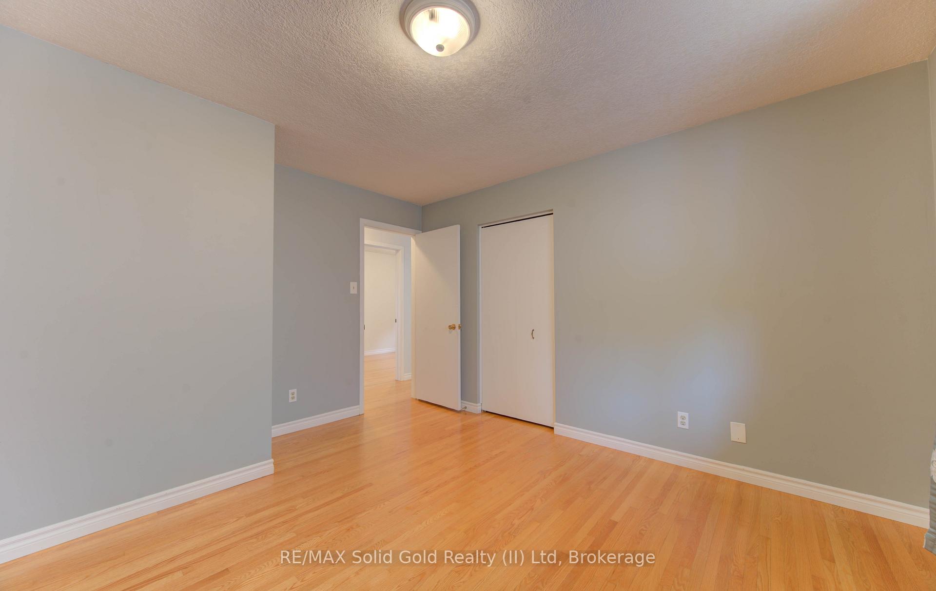 Photo 18 of 269 Grangewood Court, Waterloo — HOMEH