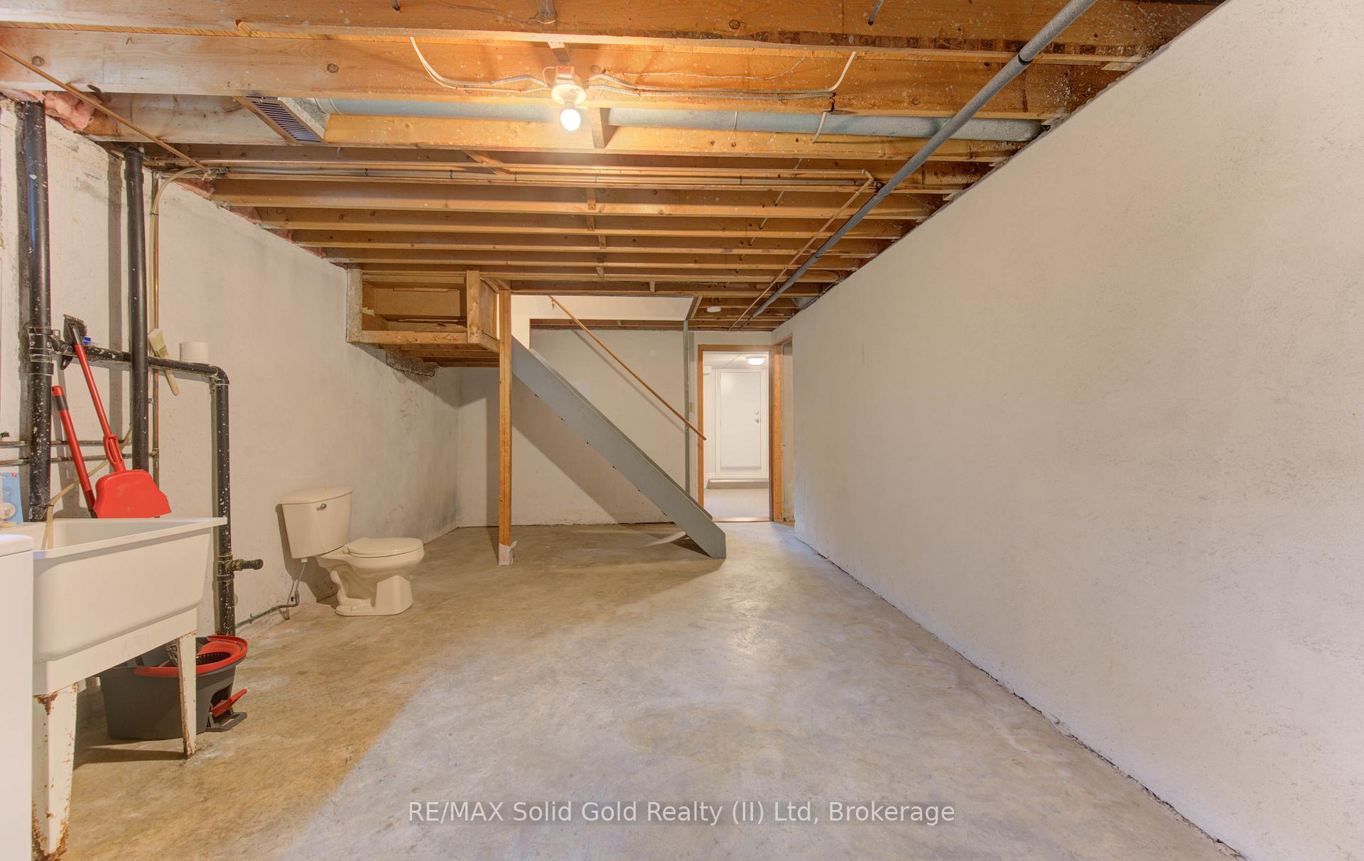 Photo 32 of 269 Grangewood Court, Waterloo — HOMEH
