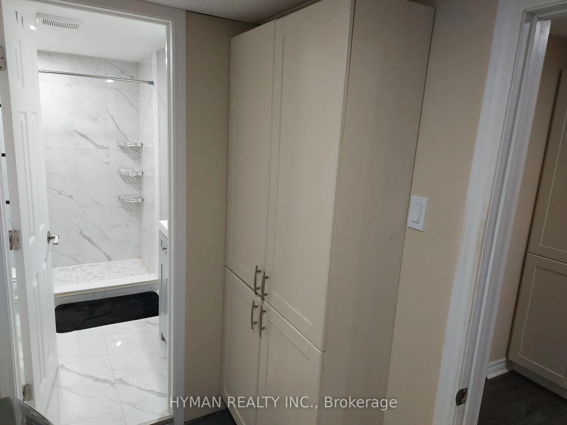 Photo 11 of 52 Bay Hill Drive N, Vaughan, Glen Shields — HOMEH