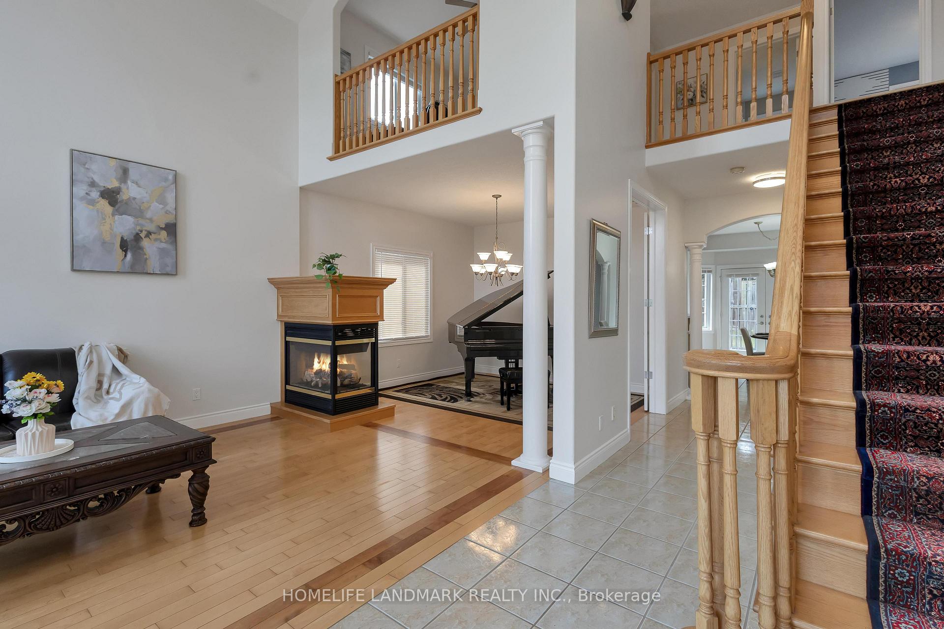 Photo 4 of 517 Yorkshire Drive, Waterloo — HOMEH