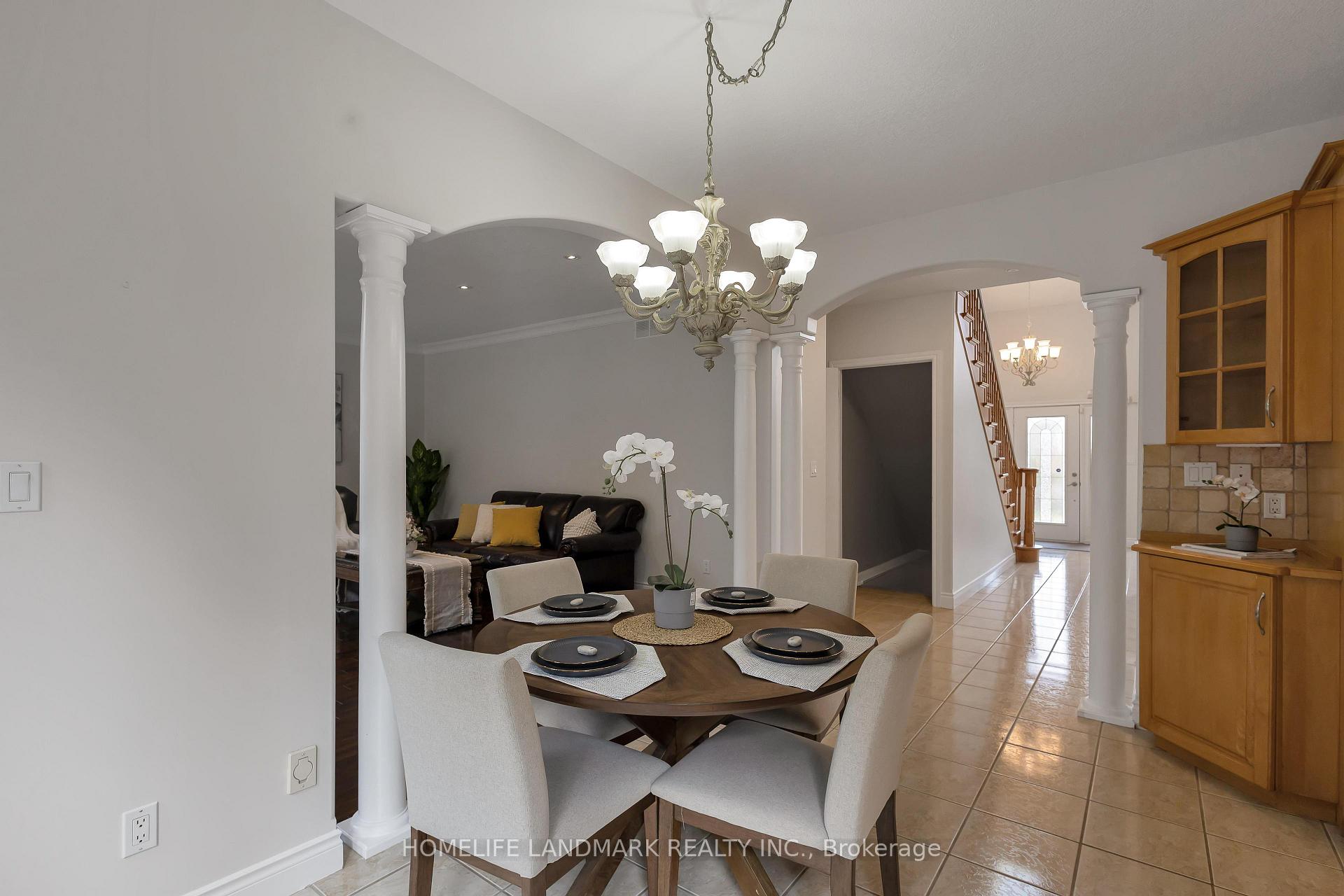 Photo 5 of 517 Yorkshire Drive, Waterloo — HOMEH