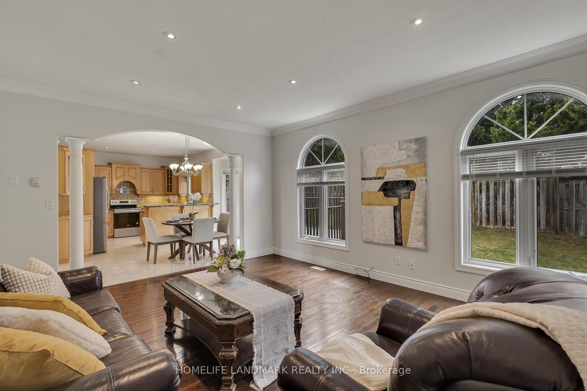 Photo 12 of 517 Yorkshire Drive, Waterloo — HOMEH