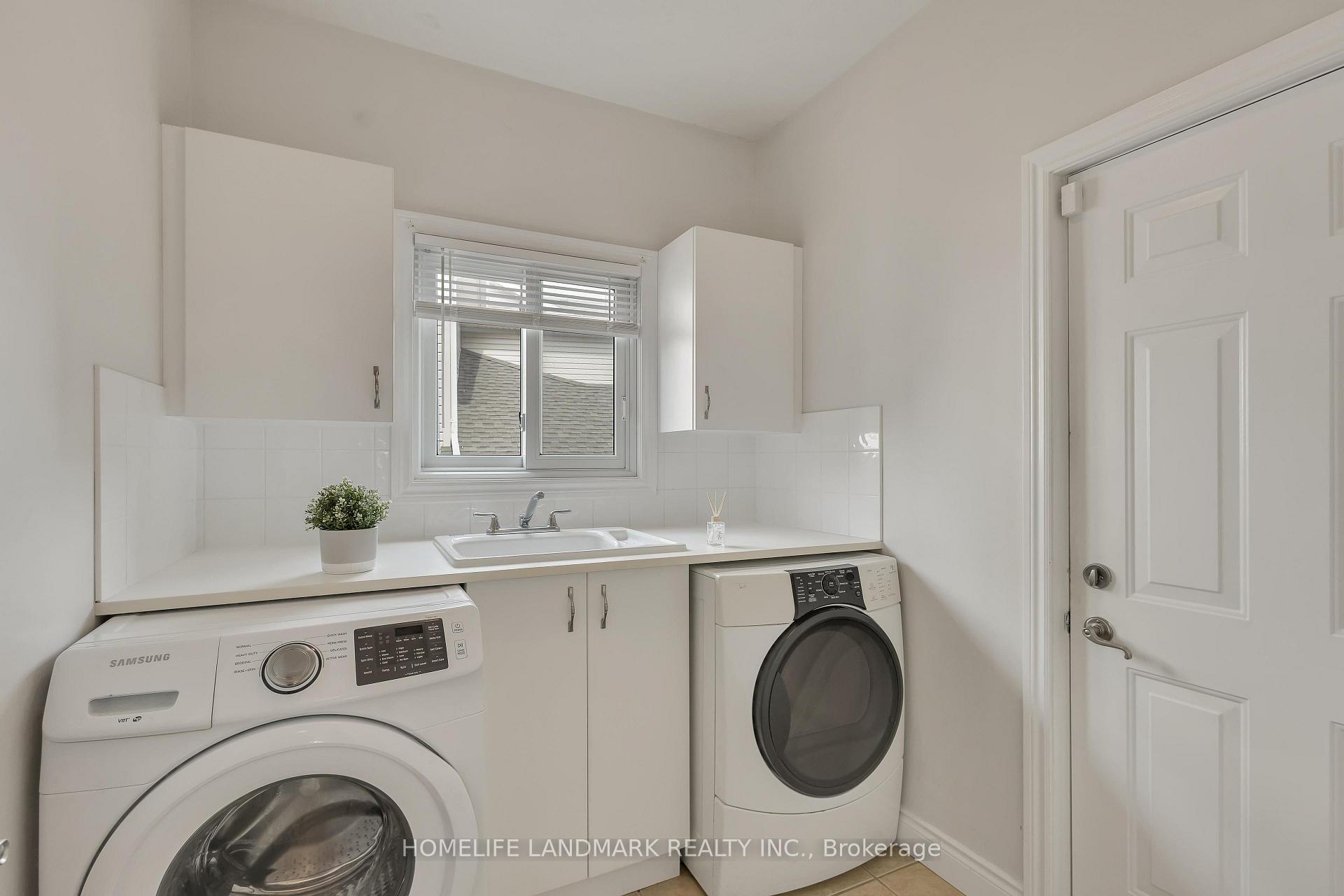 Photo 18 of 517 Yorkshire Drive, Waterloo — HOMEH