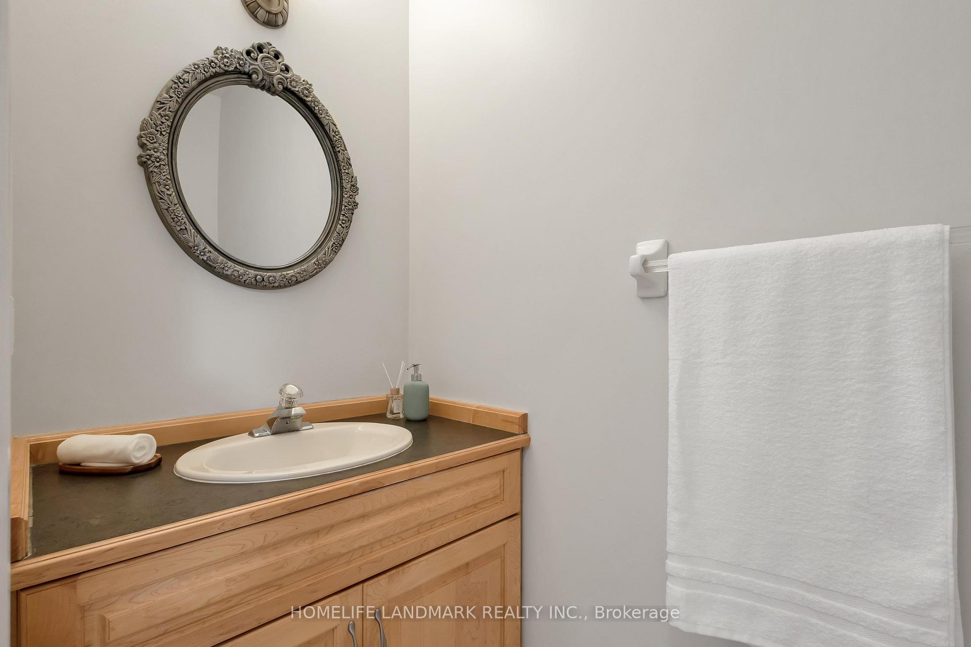 Photo 19 of 517 Yorkshire Drive, Waterloo — HOMEH