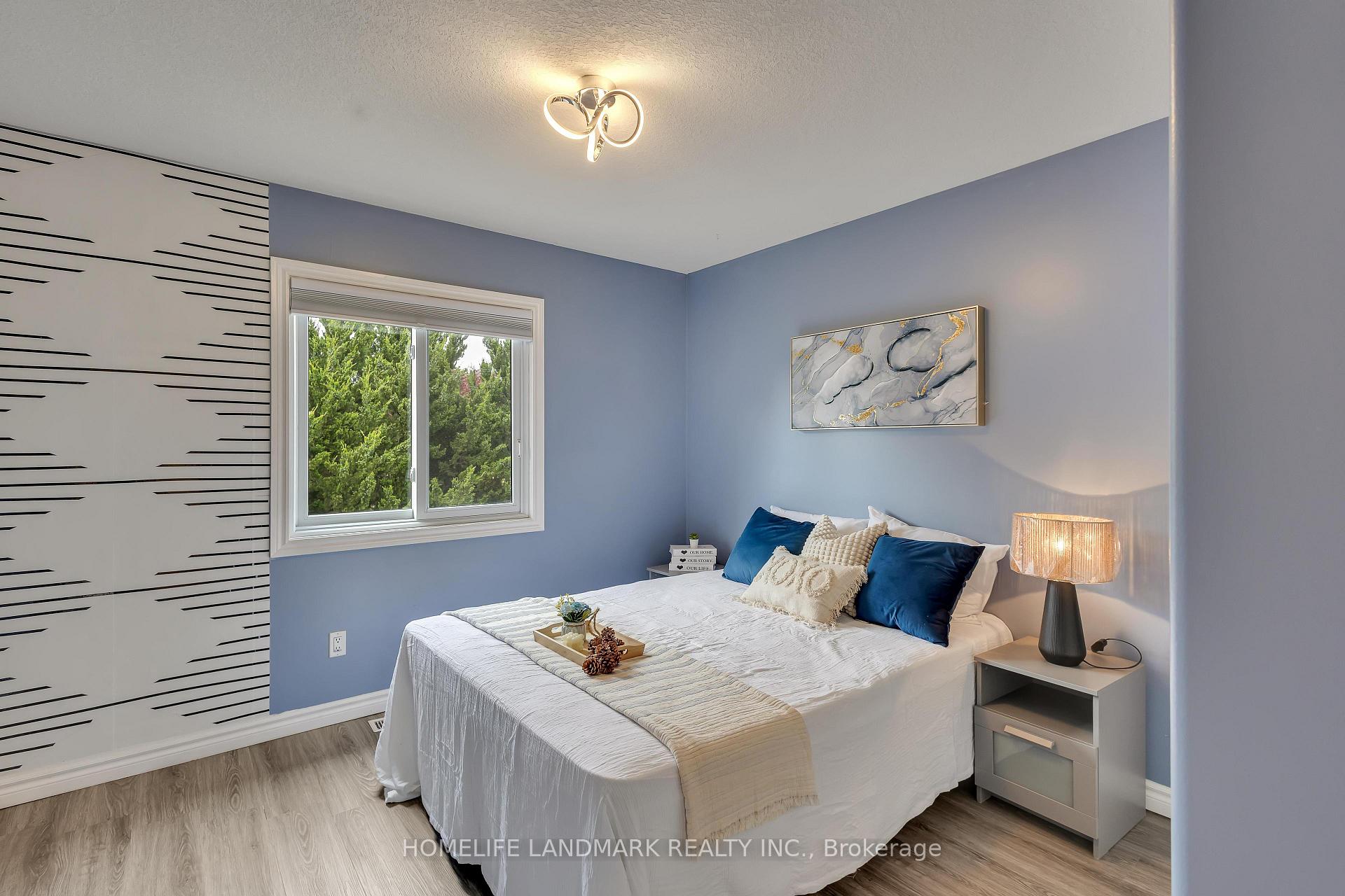 Photo 24 of 517 Yorkshire Drive, Waterloo — HOMEH