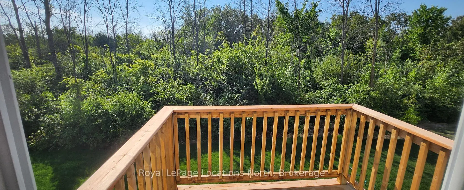 Photo 7 of 139 White Oak Crescent, Blue Mountains — HOMEH