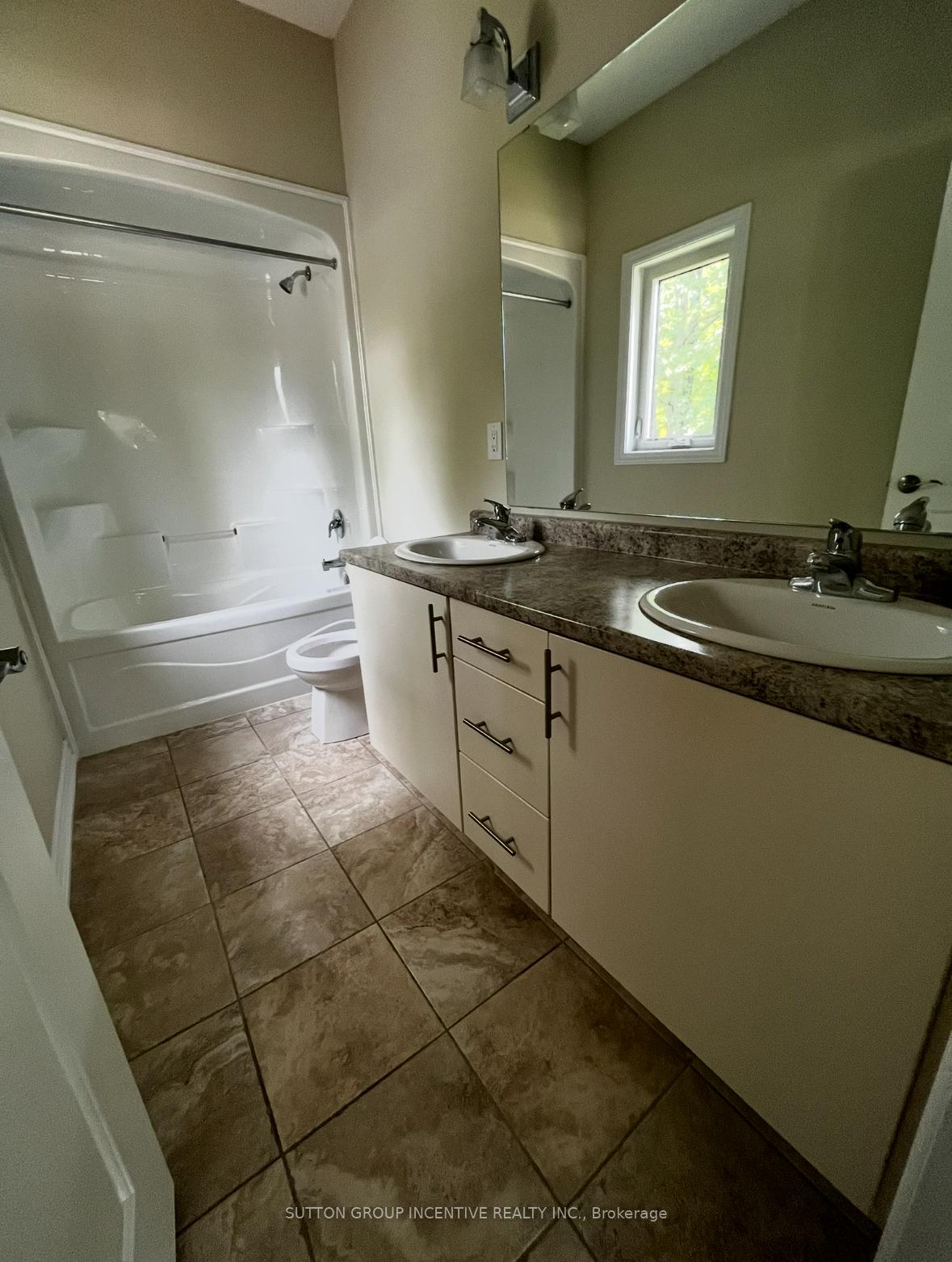 Photo 10 of Unit A, 1801 River Road, Wasaga Beach — HOMEH