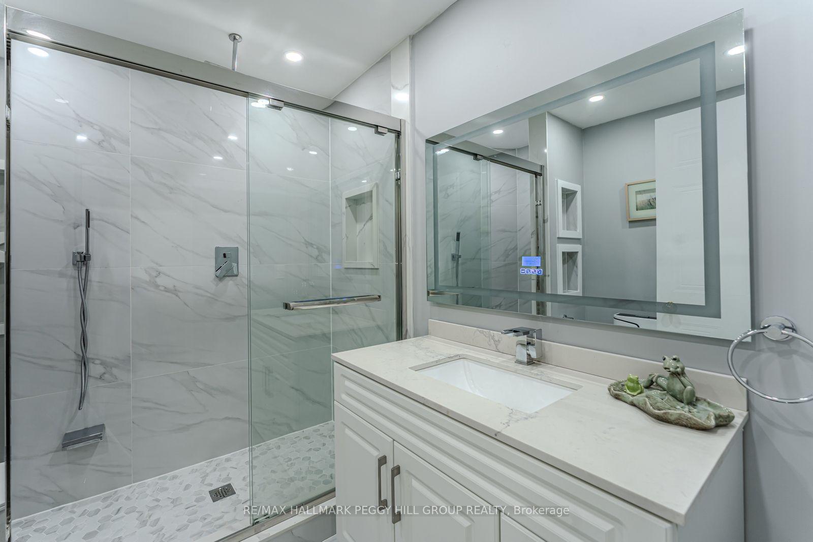 Photo 12 of 29 Silver Birch Avenue, Wasaga Beach — HOMEH