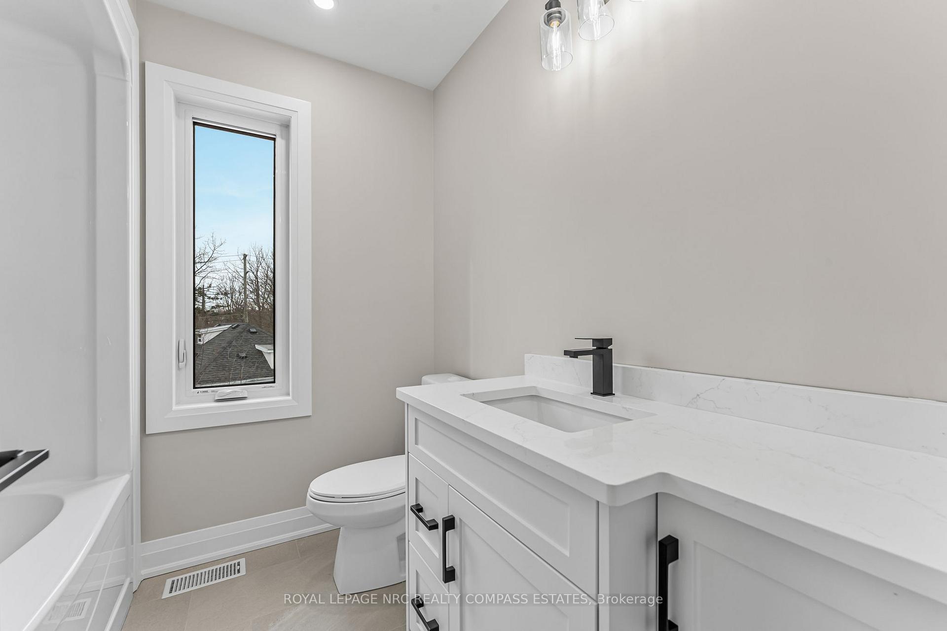 Photo 36 of 25 Downs, Welland, Welland Downtown — HOMEH