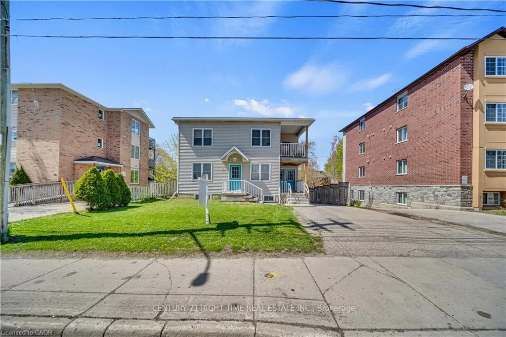 Front of 24 Columbia Street W