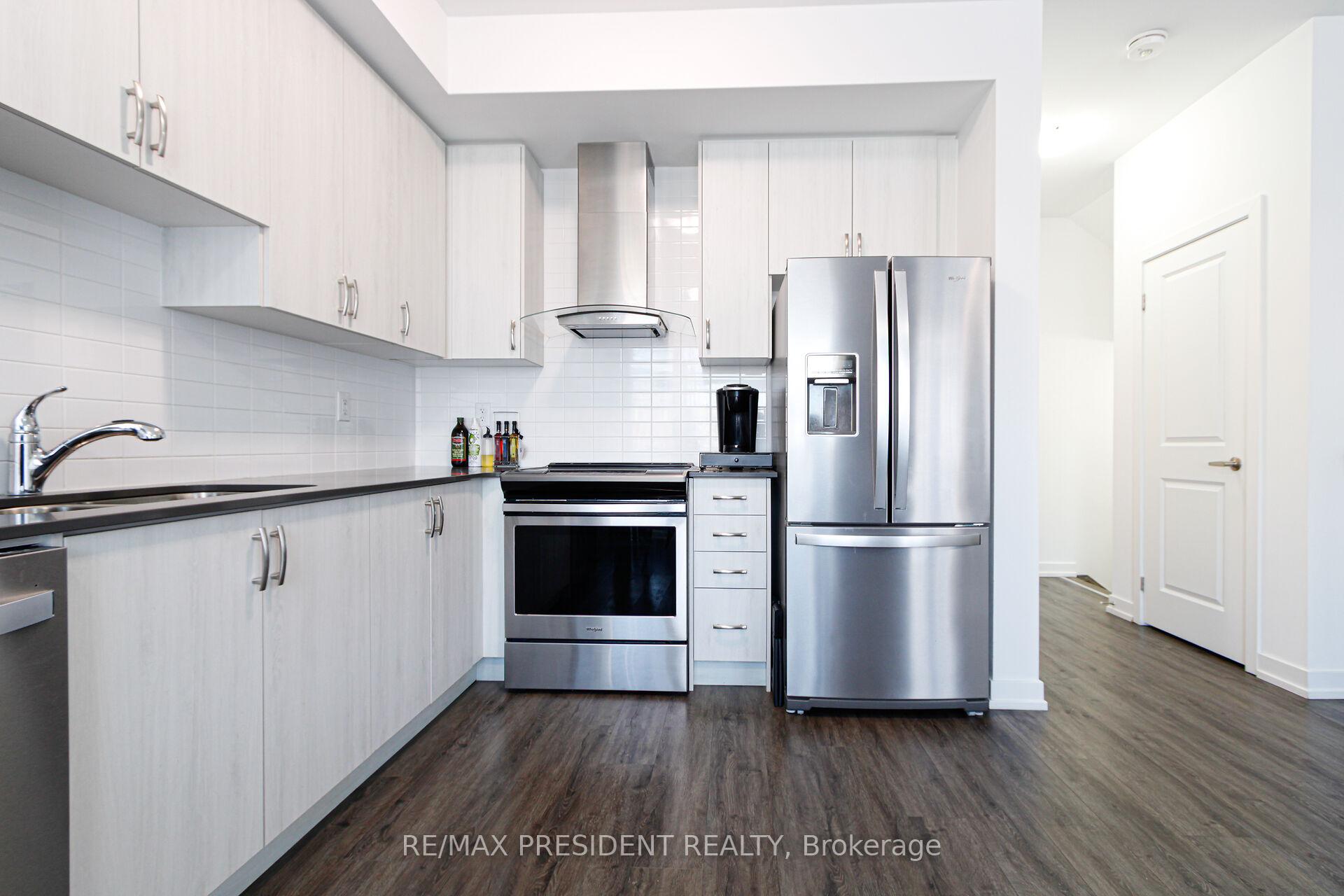 Photo 2 of 41 Hearne Street, Vaughan, Vaughan Grove — HOMEH
