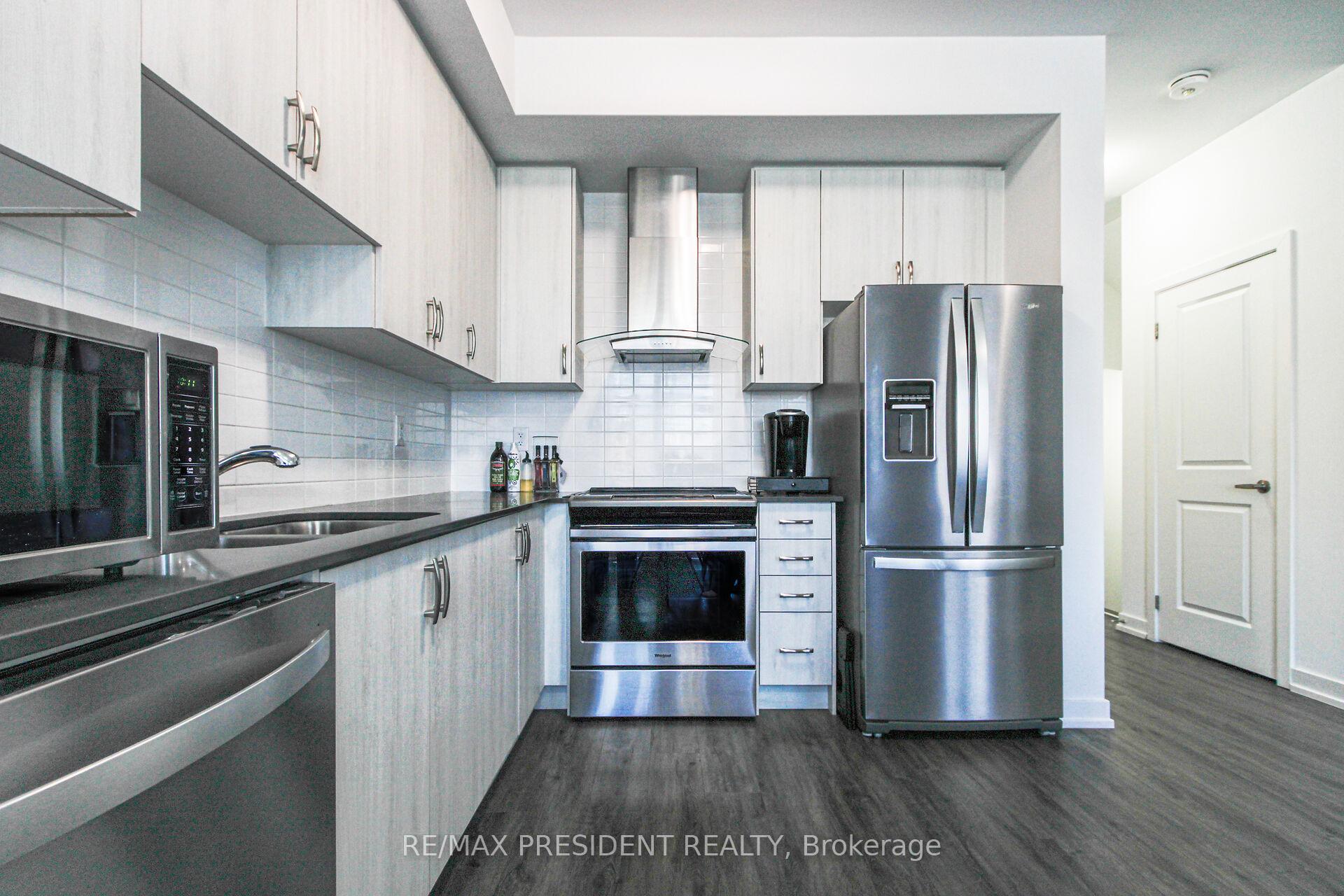 Photo 3 of 41 Hearne Street, Vaughan, Vaughan Grove — HOMEH