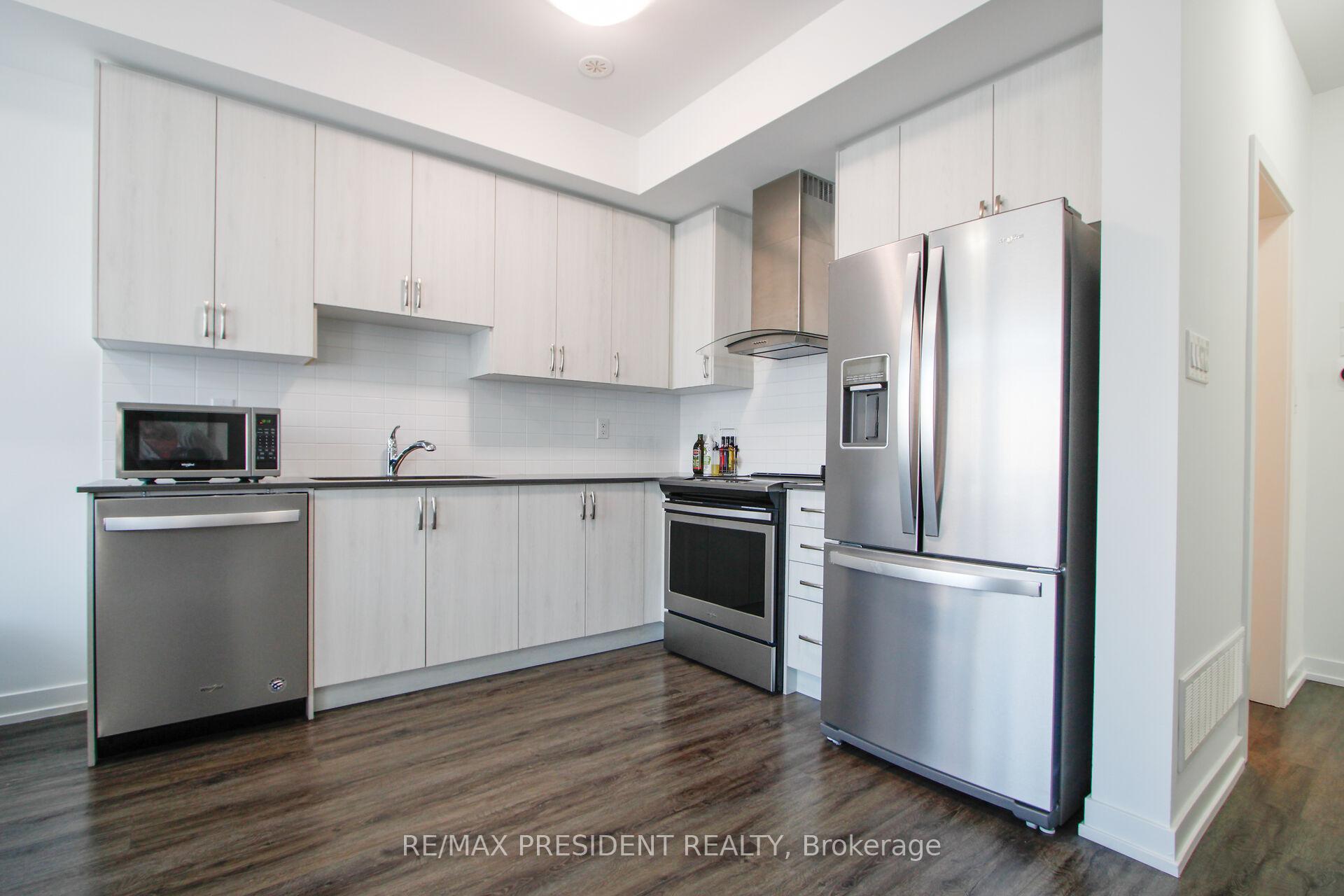 Photo 4 of 41 Hearne Street, Vaughan, Vaughan Grove — HOMEH