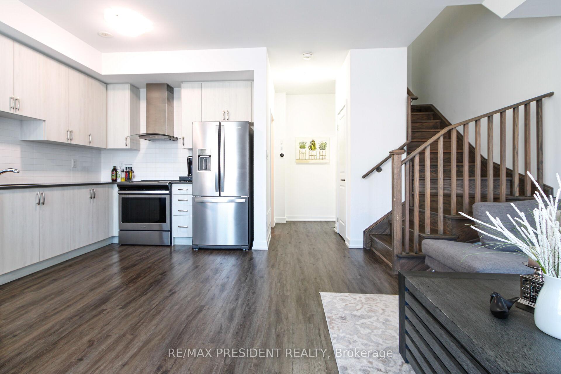 Photo 5 of 41 Hearne Street, Vaughan, Vaughan Grove — HOMEH