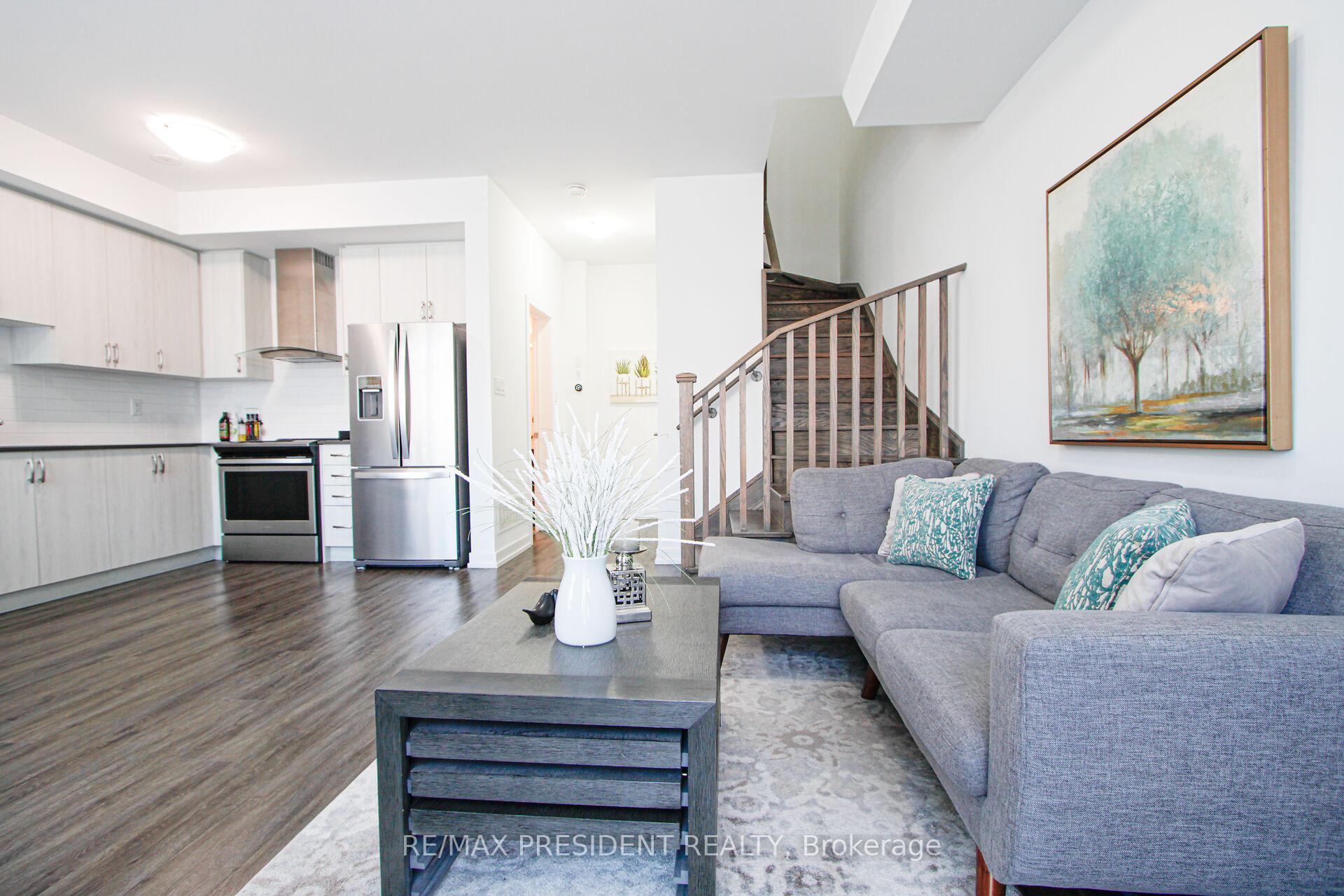 Photo 7 of 41 Hearne Street, Vaughan, Vaughan Grove — HOMEH