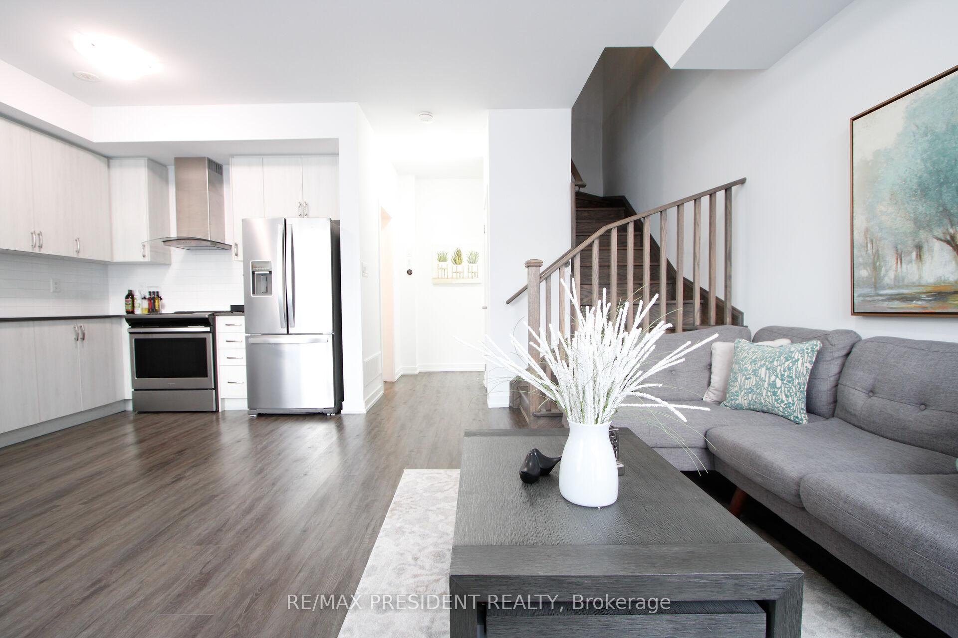 Photo 26 of 41 Hearne Street, Vaughan, Vaughan Grove — HOMEH