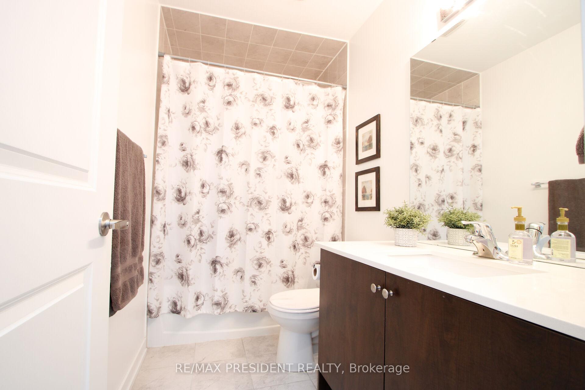 Photo 35 of 41 Hearne Street, Vaughan, Vaughan Grove — HOMEH