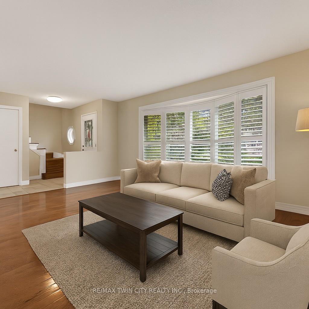 Photo 5 of 148 Candlewood Crescent, Waterloo — HOMEH