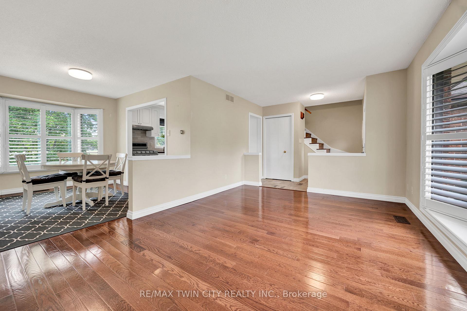 Photo 7 of 148 Candlewood Crescent, Waterloo — HOMEH